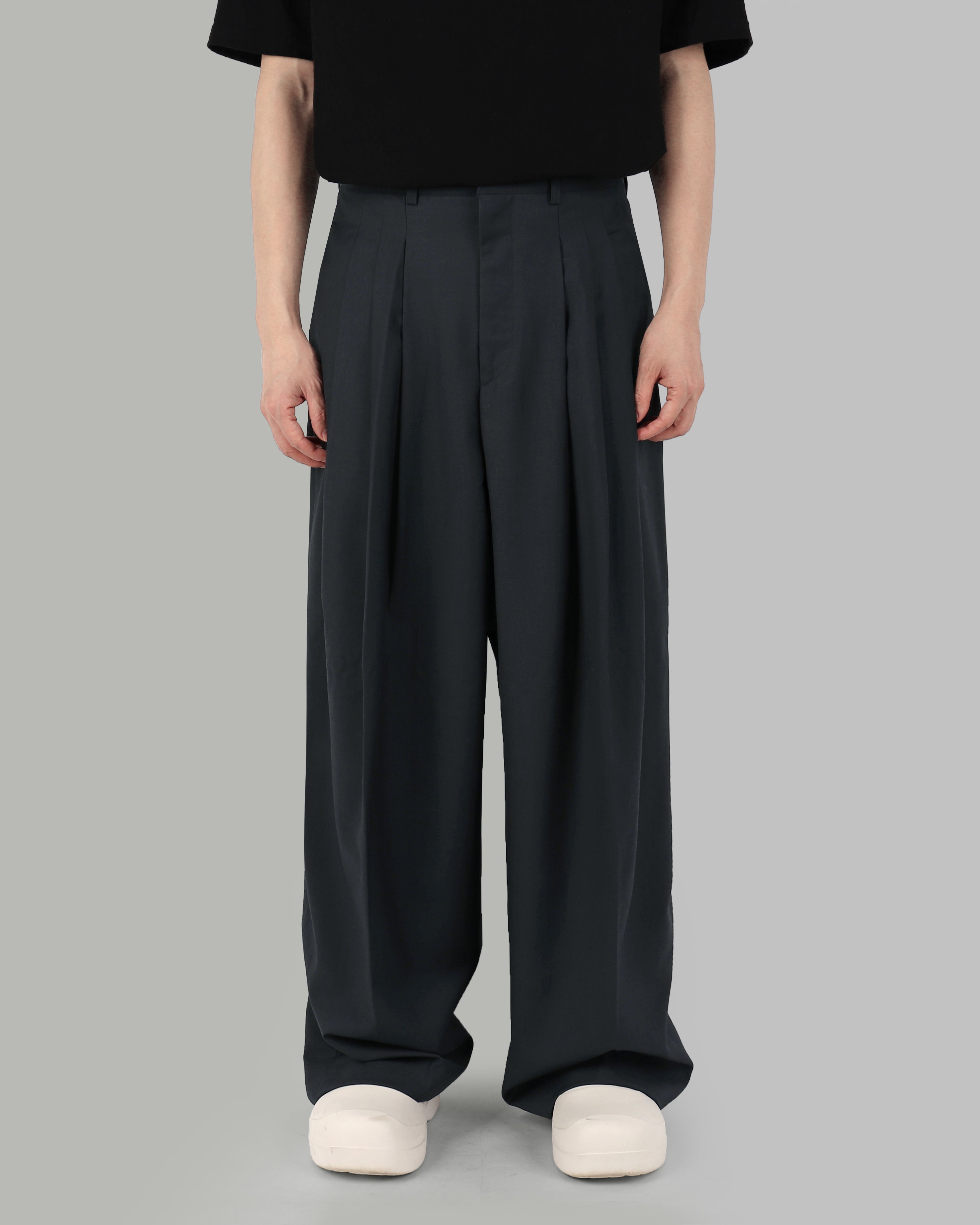 Multi tuck wide slacks