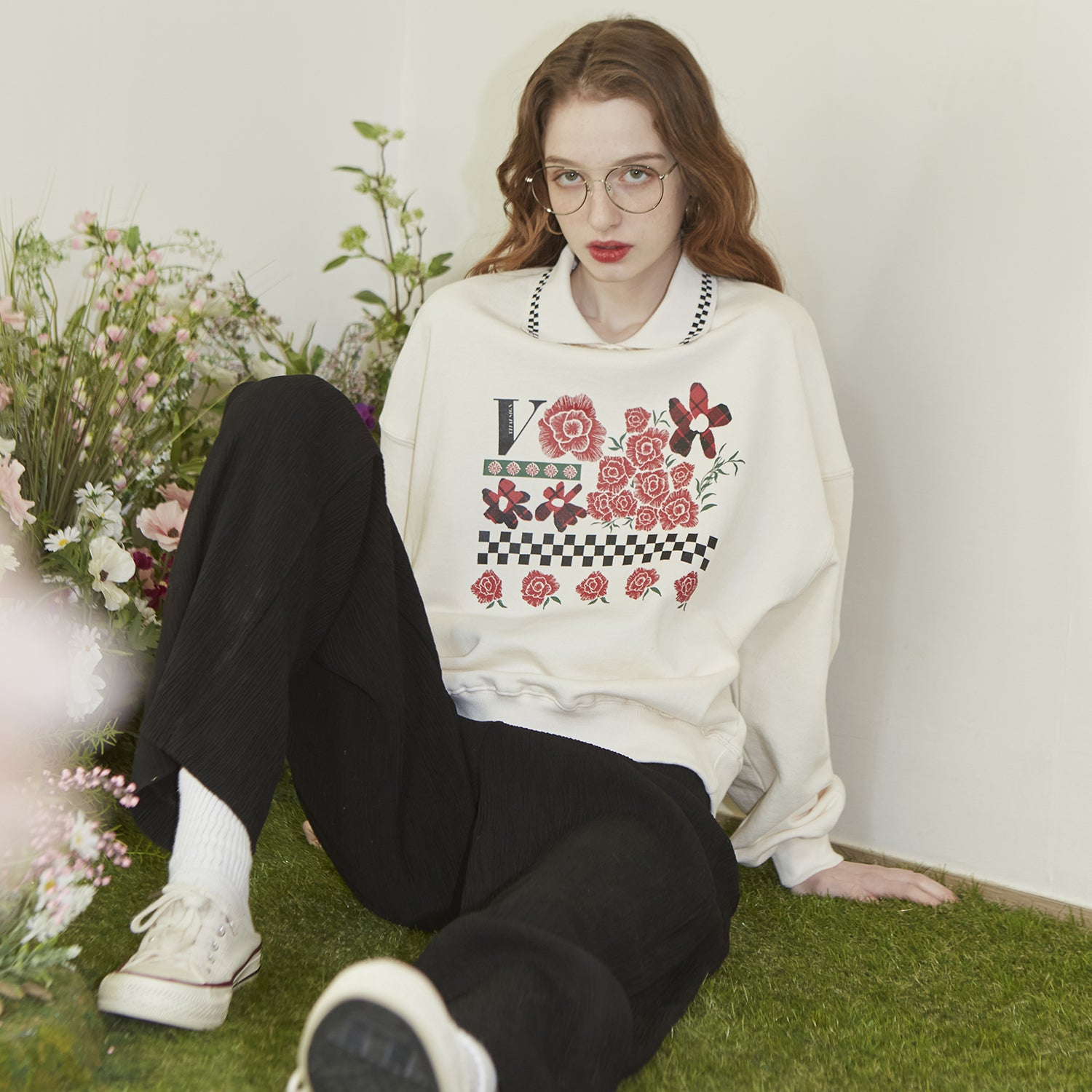 Check-Rose Collar Sweatshirt