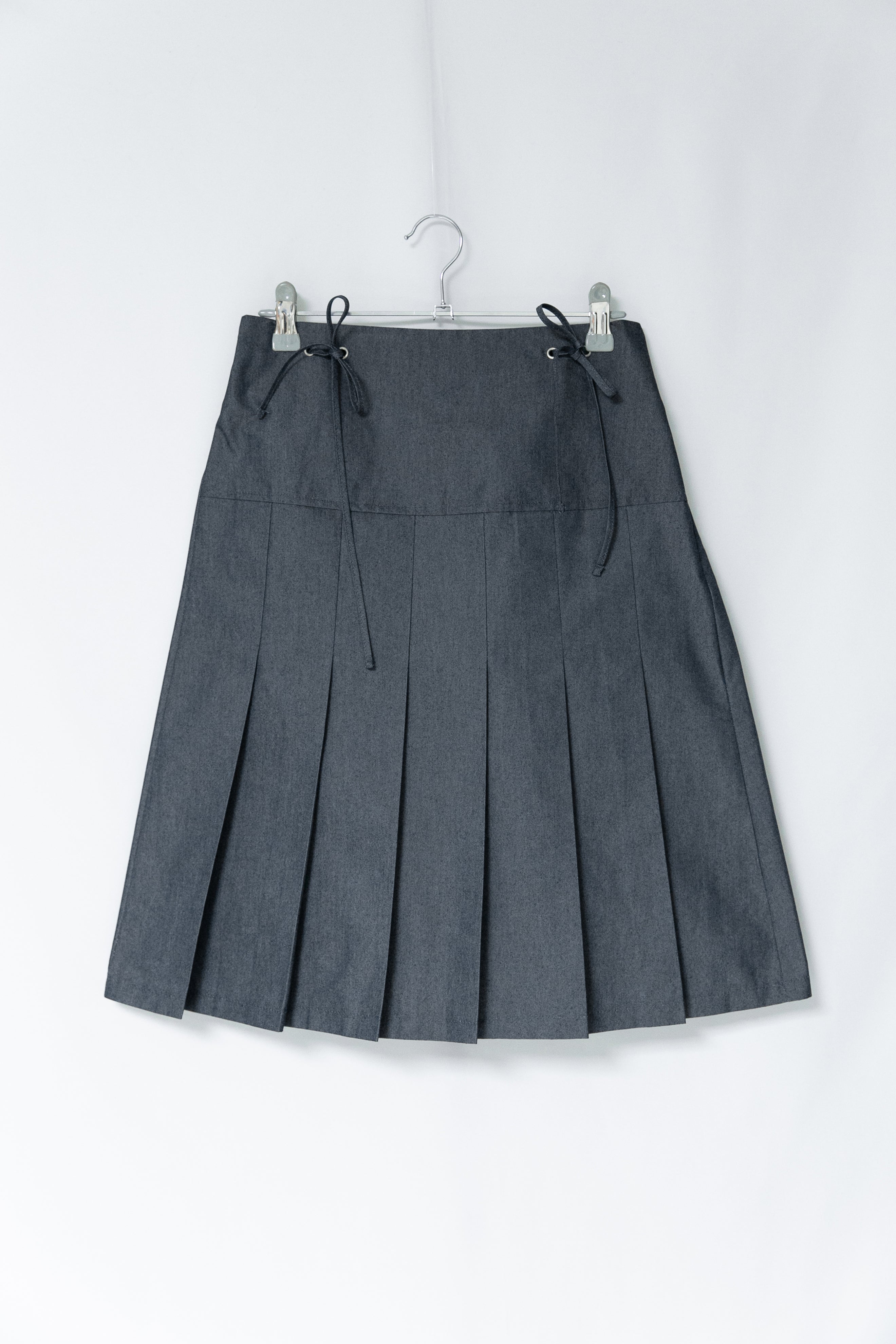 eyelet strap midi pleats skirt(2colors)
