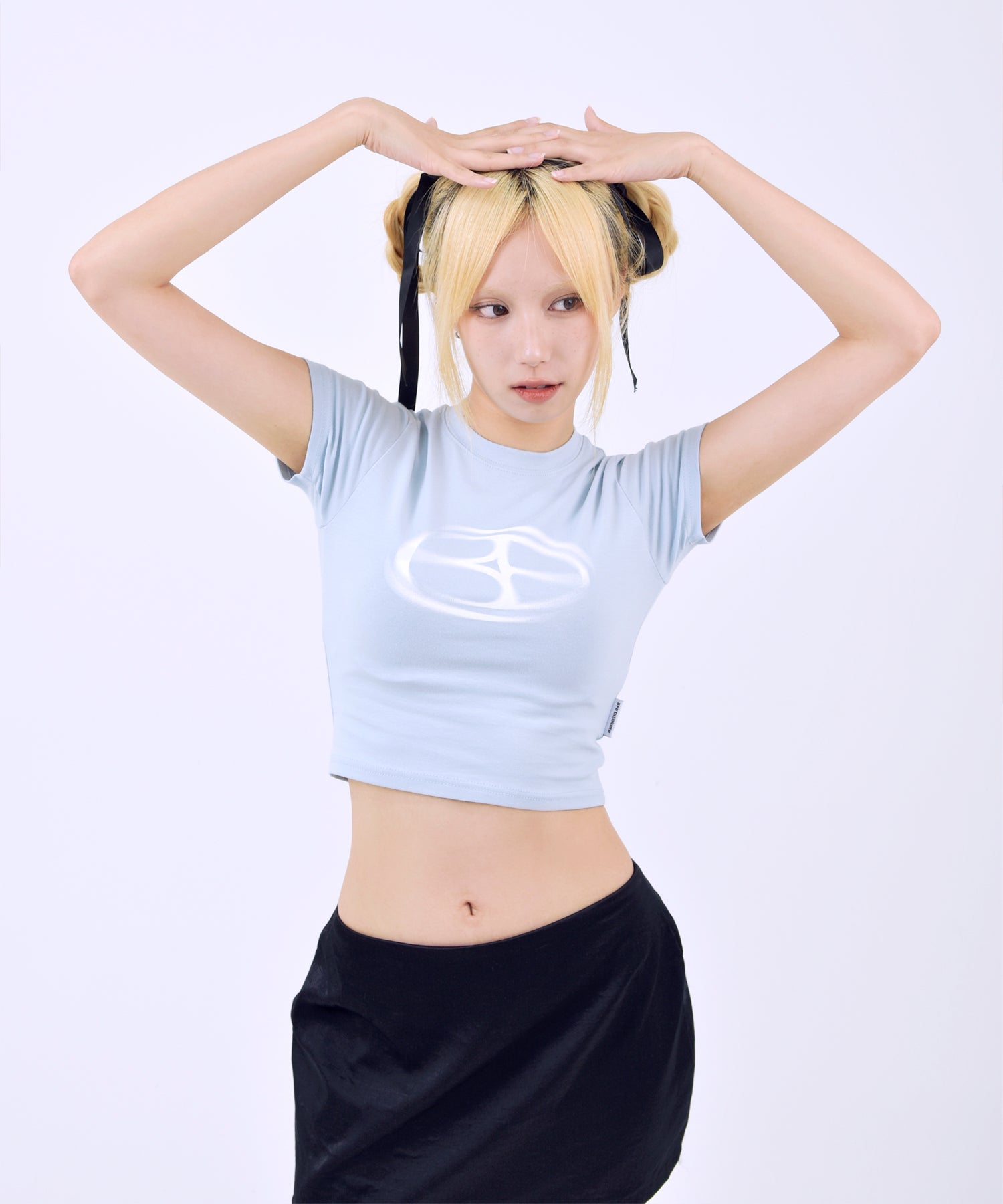 SIGNATURE LOGO CROP TEE SKY BLUE