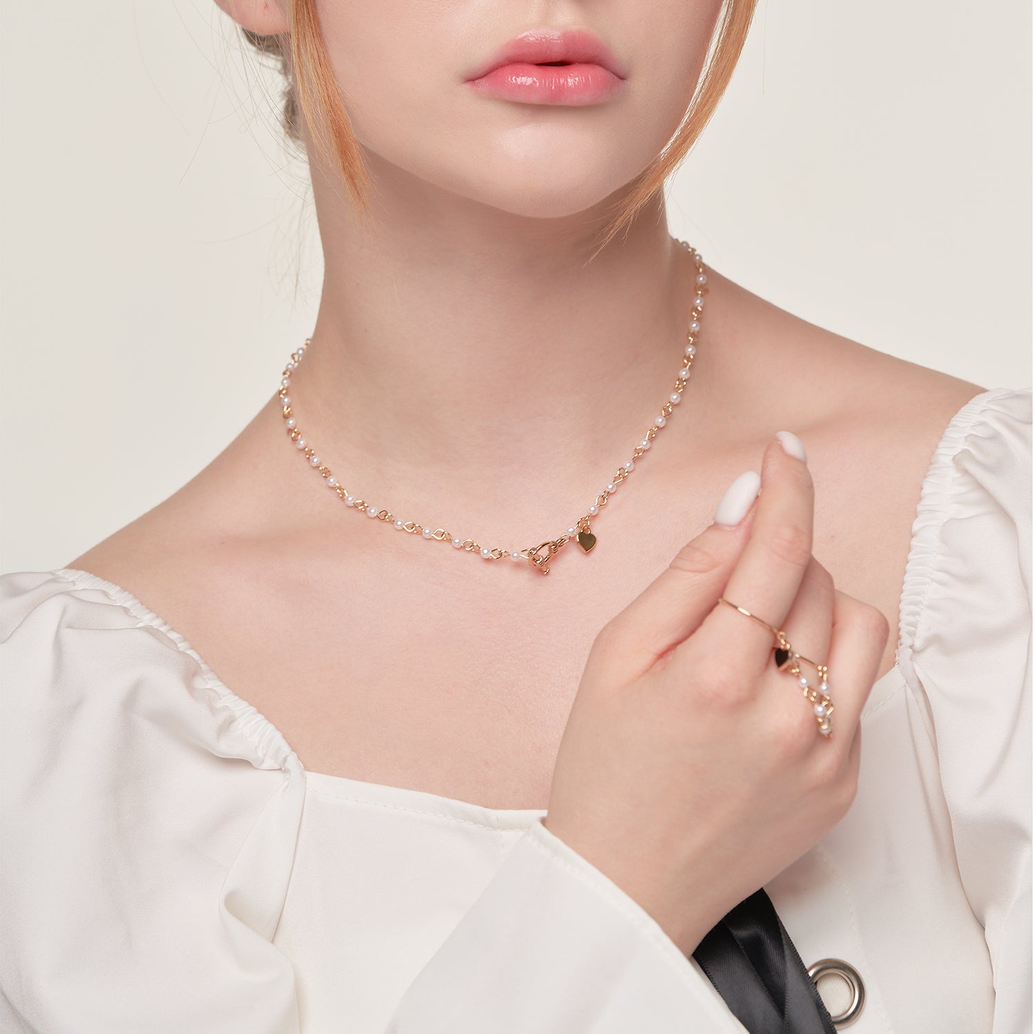 HEART TOGGLE PEARLS CHOKER