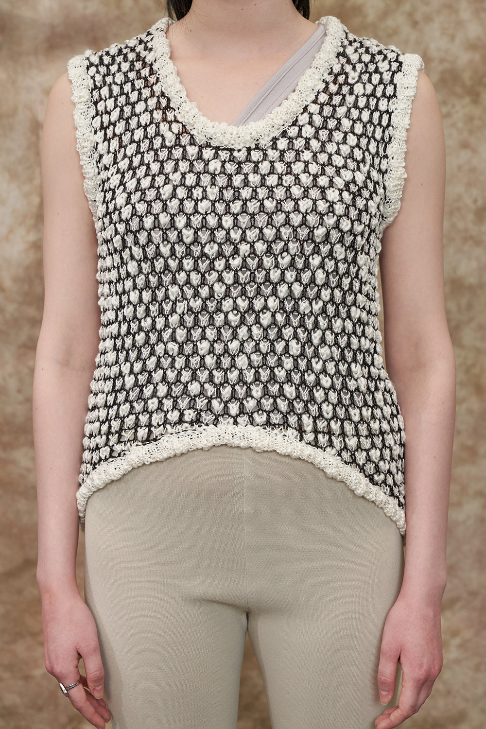 [22S] KNIT VEST