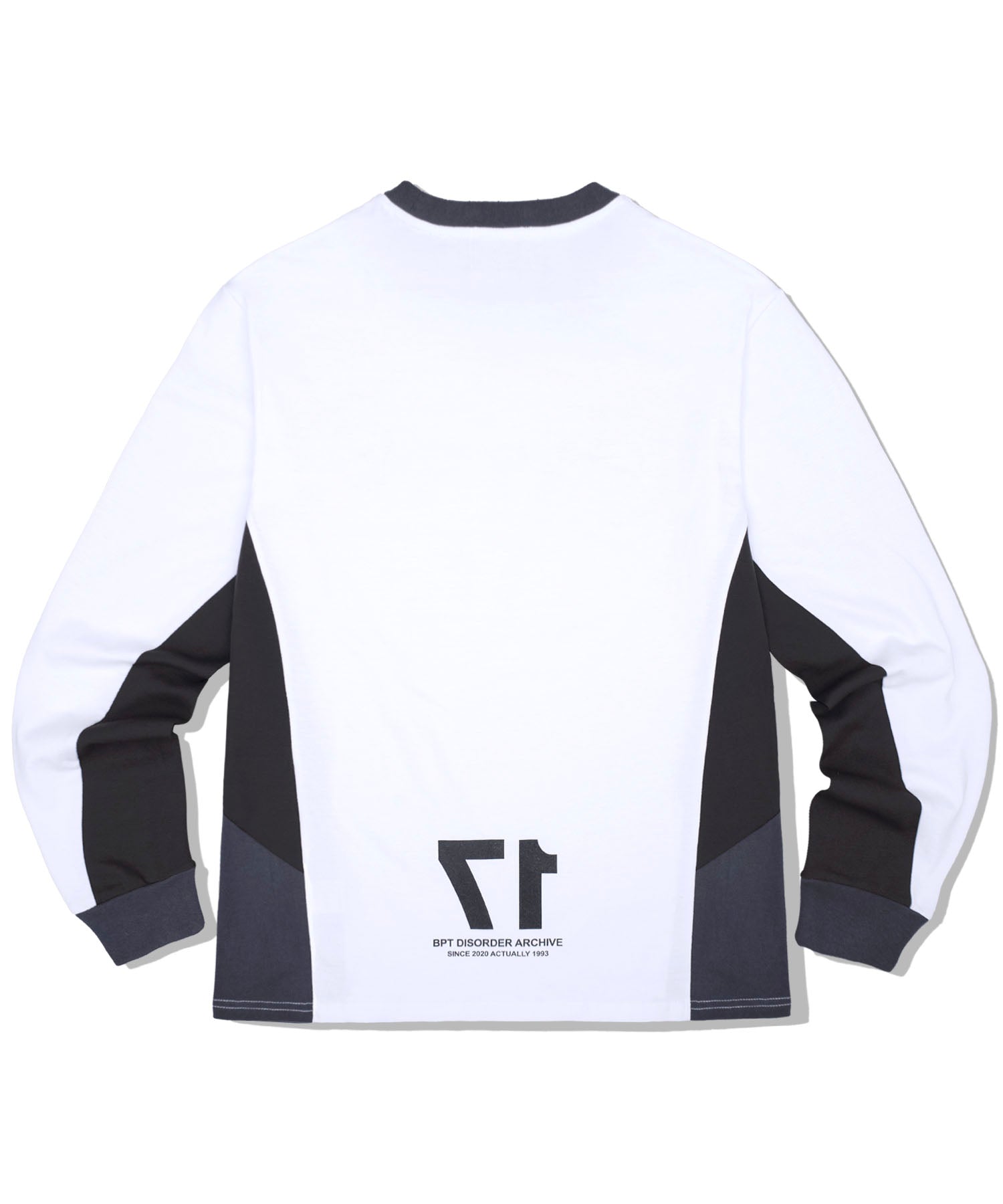 SPORTY GRAPHIC LOGO SLEEVE WHITE