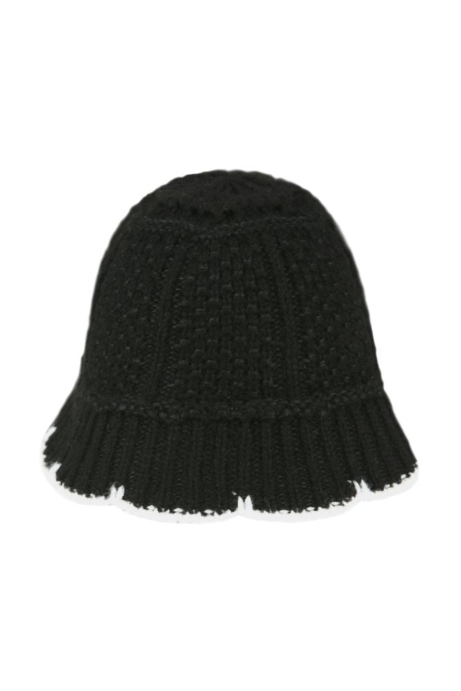 Black flowerbud knit buckethat