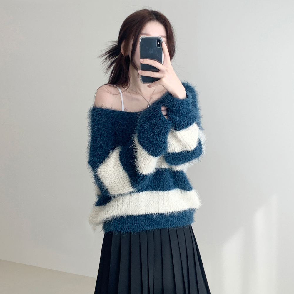 Sheath Stripe Off Shoulder Knitwear