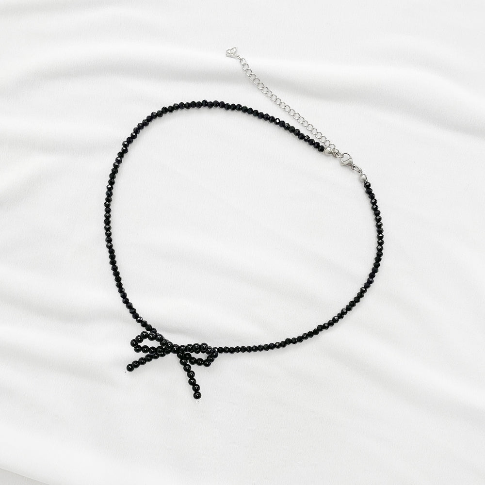 Henia ribbon black necklace