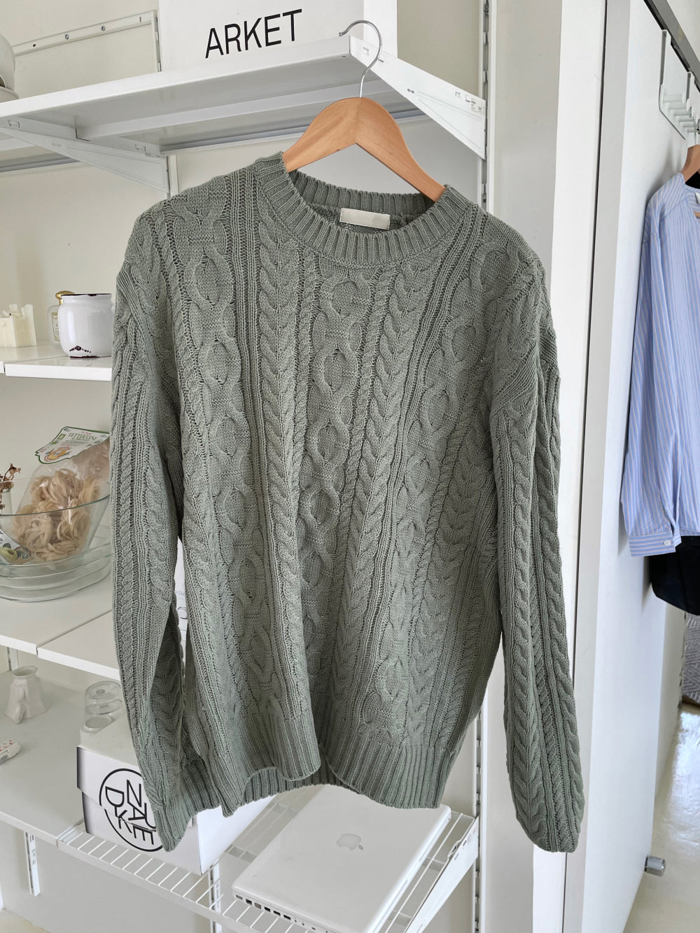 Roanne knit