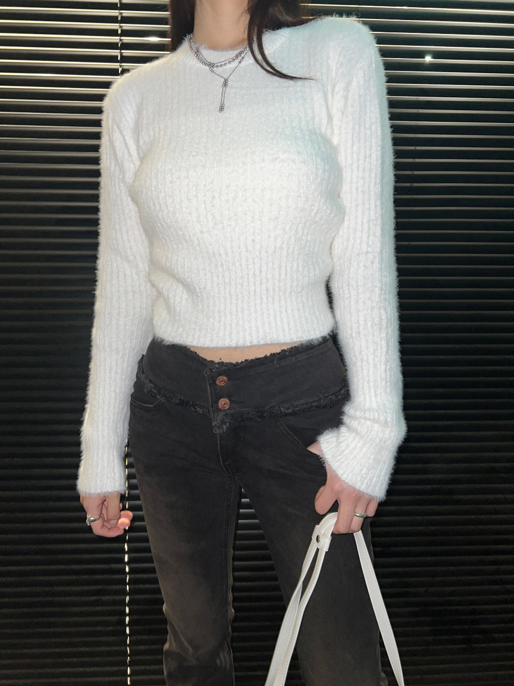 Angora crop round-neck knit (3 Color)