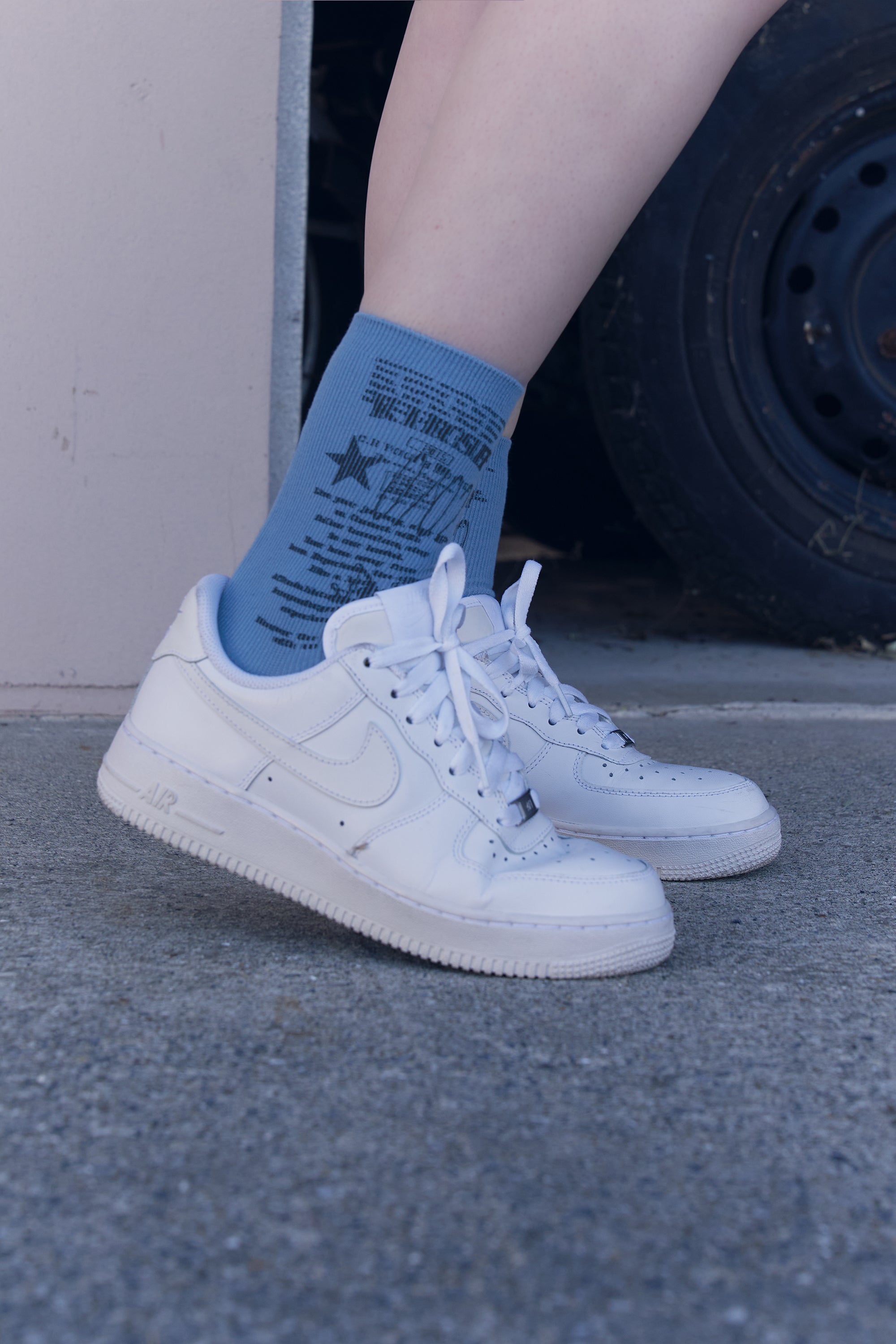 YOUTHHOSTEL GRAPHIC SOCKS [BLUE]