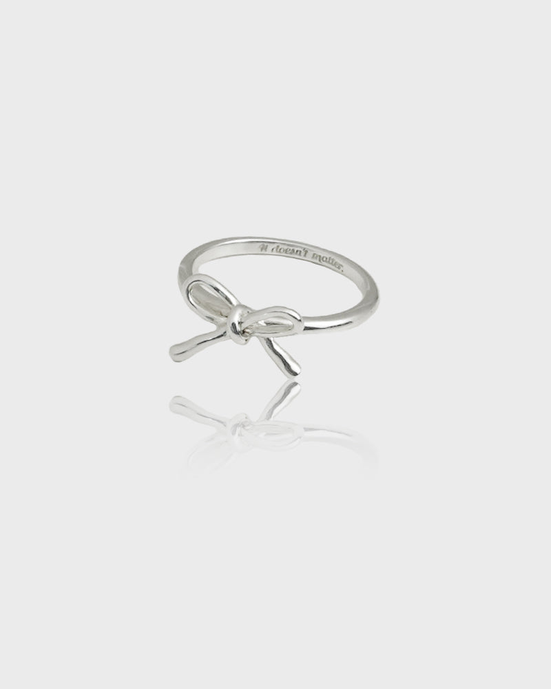Teeny ribbon ring (Silver) 