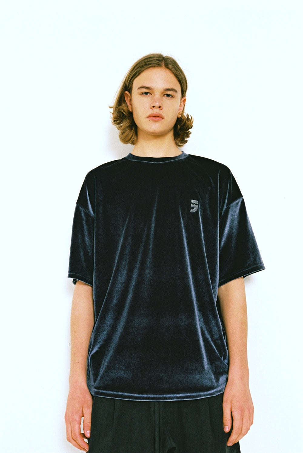 DROP-SHOULDER VELVET 1/2 TEE (Charcoal)