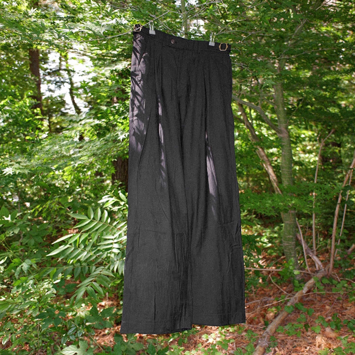 DP-057 (creased wide trousers)