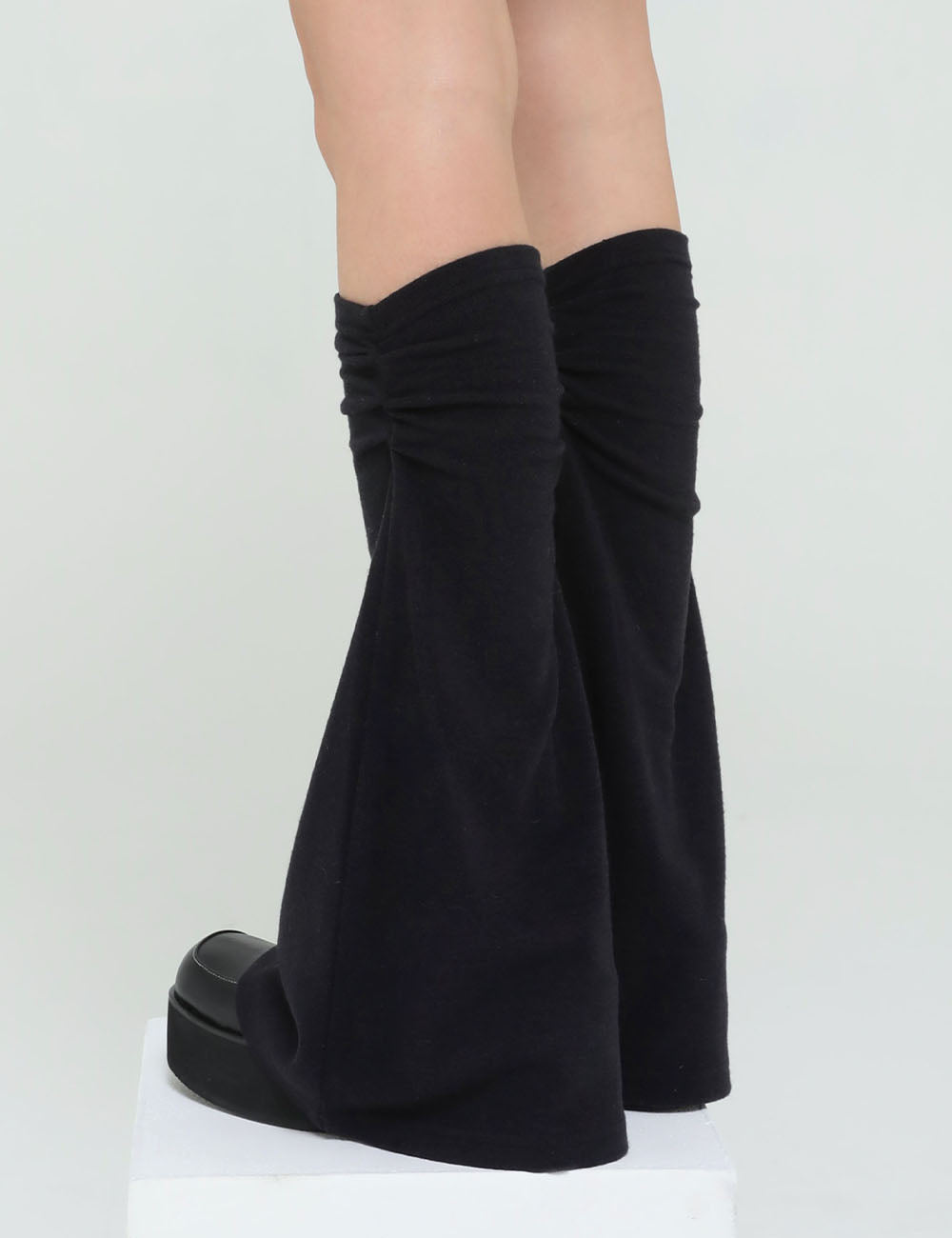 SOFT SHIRRING LEG WARMER(BLACK)