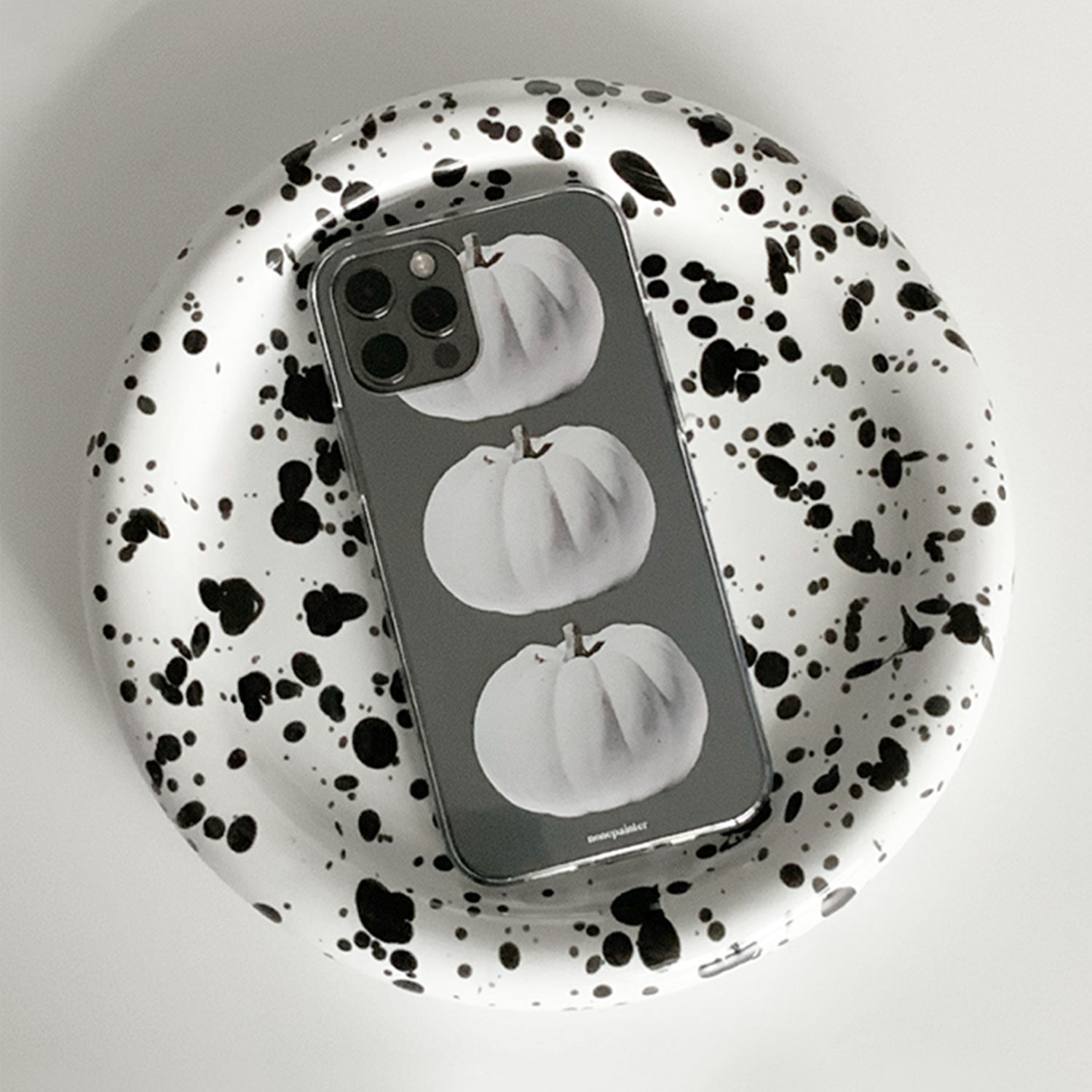 white pumpkin jelly case