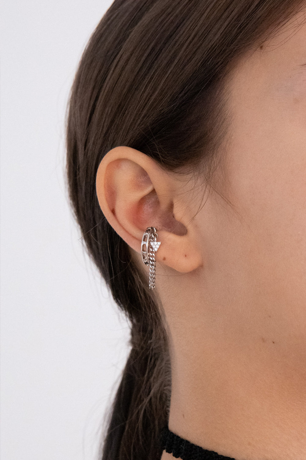 Drop chain layered earcuff