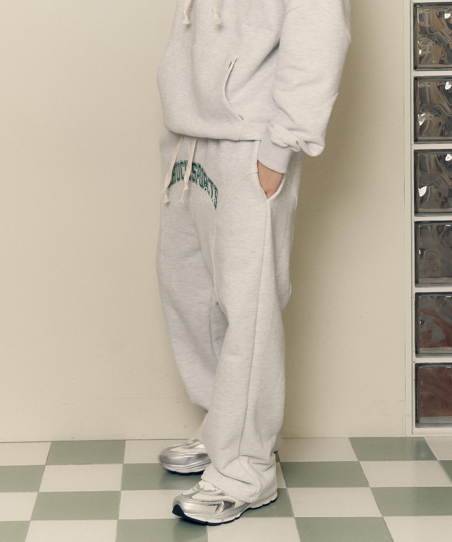 スポーツクラブブロックスウェットパンツ / CHUCK SPORTS CLUB BLOCK SWEAT PANTS (LIGHT GRAY)