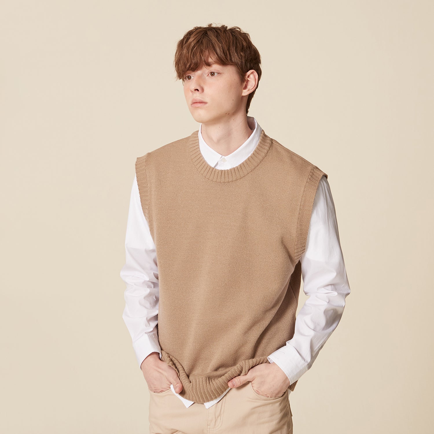 ROUND NECK KNIT VEST_MOCHA