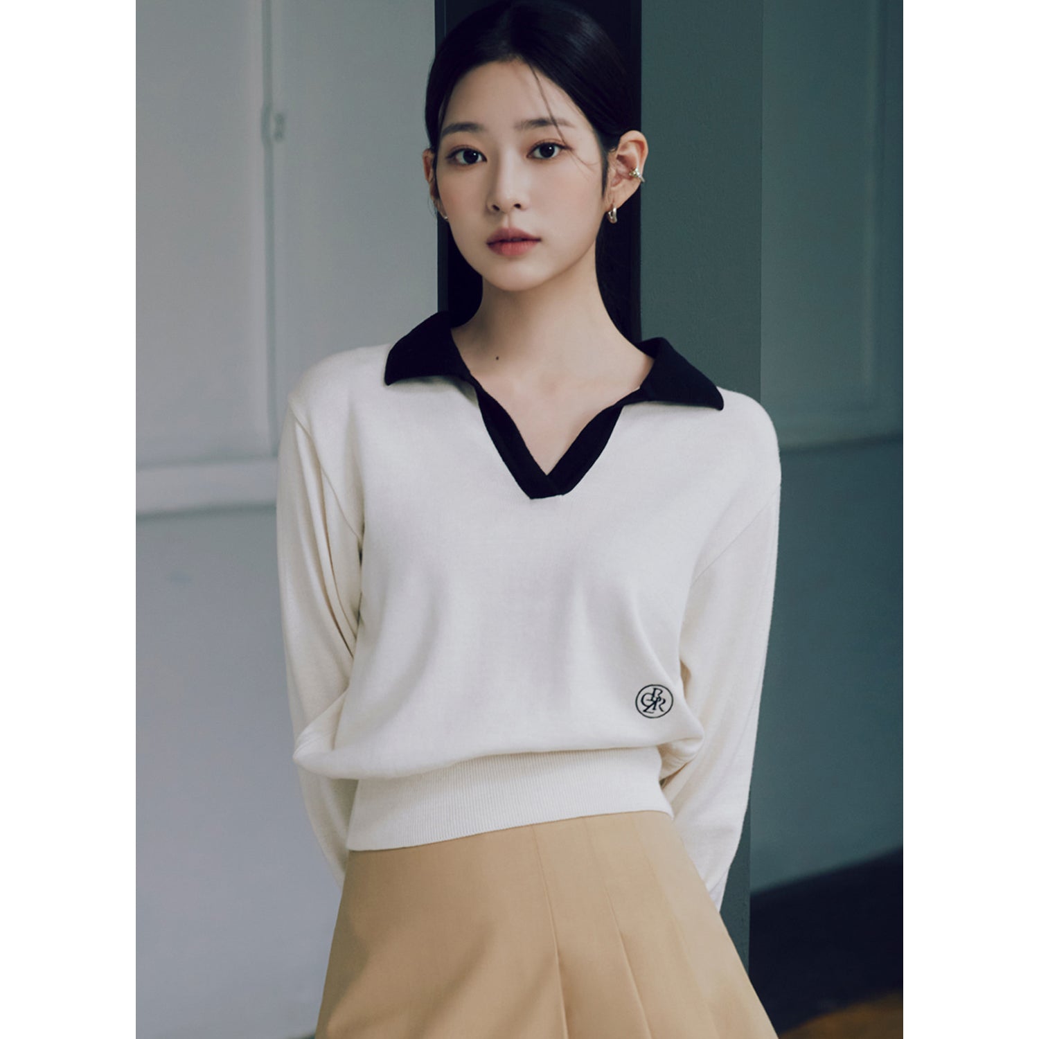 COLOR COMBINATION COLLAR KNIT_IVORY