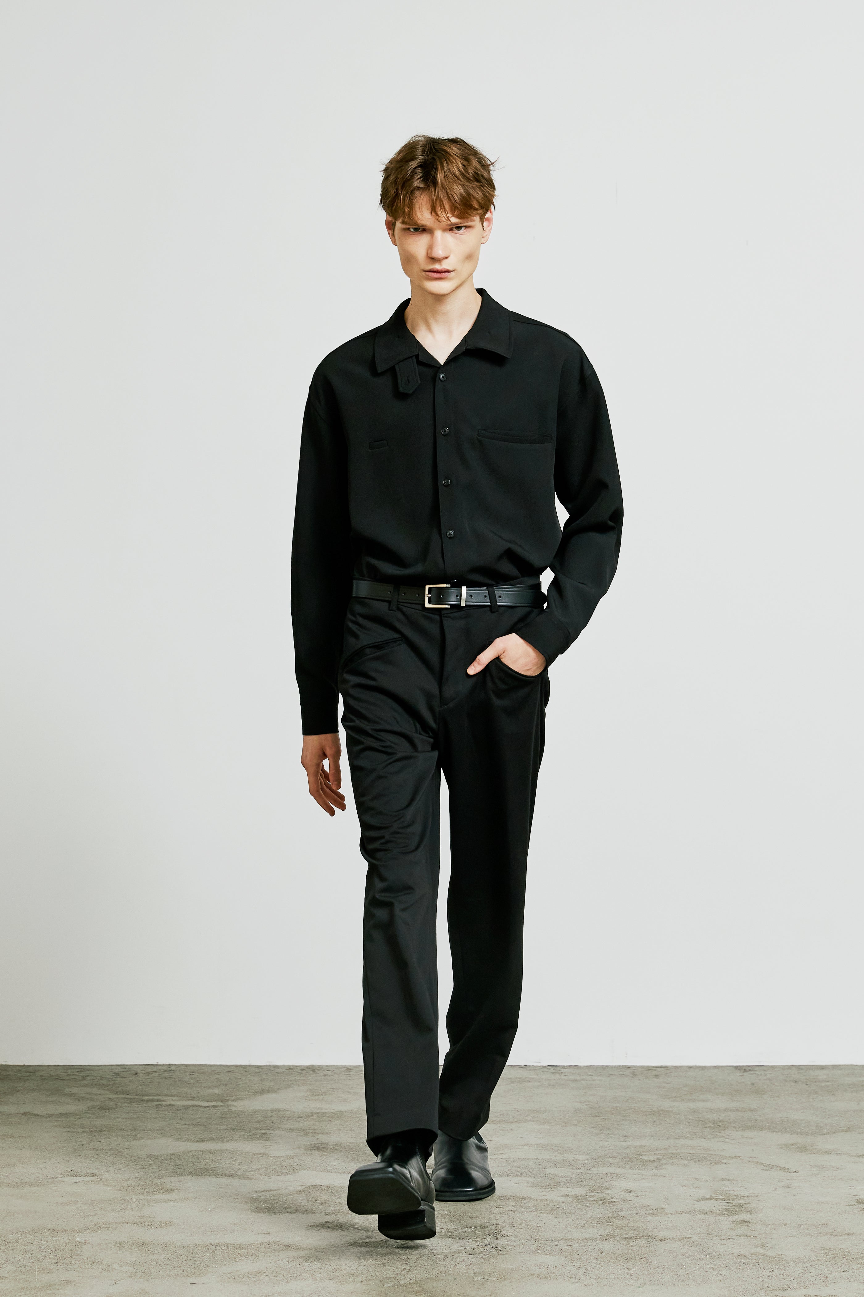 essential welt pocket slacks black