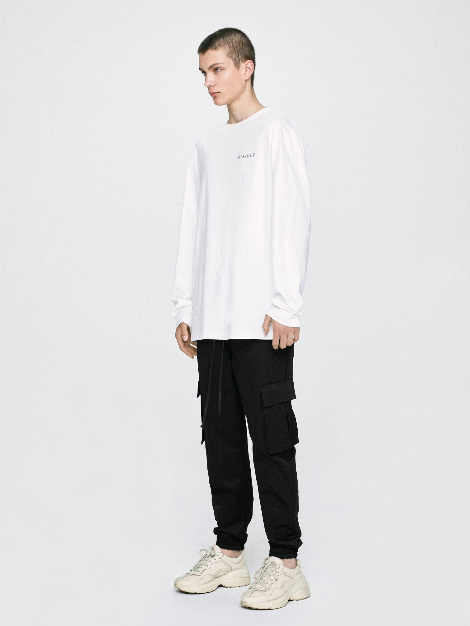 LONG SLEEVE T-SHIRT - WHITE