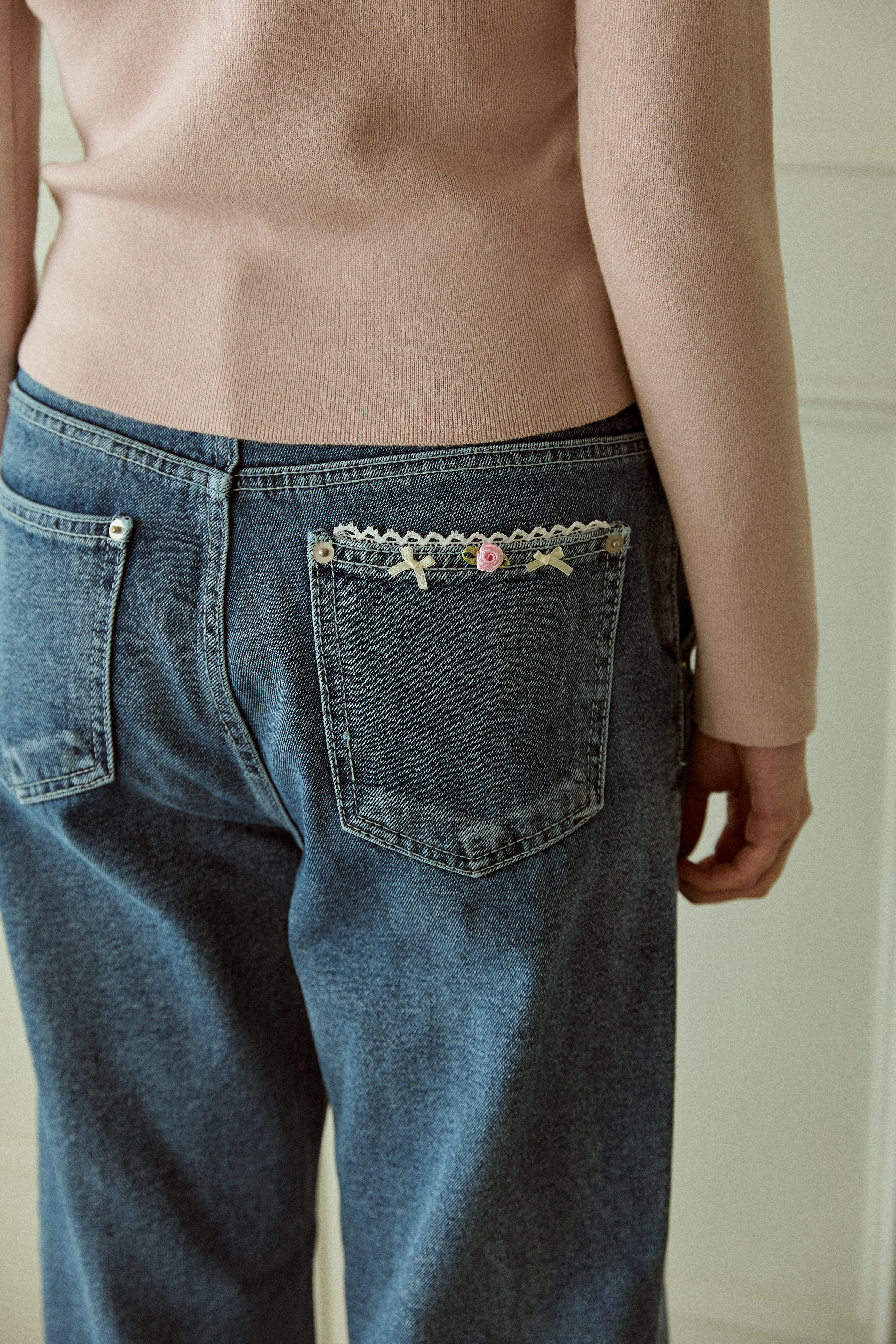 ROSETTE DENIM PANTS