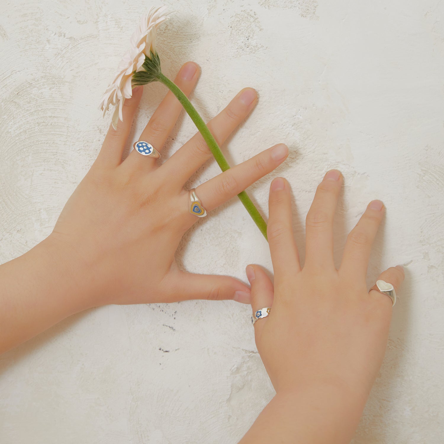 puffy double heart ring color