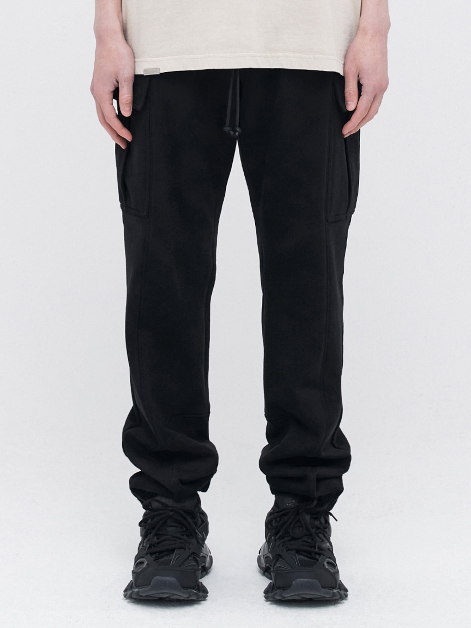 CARGO SWEATPANTS - BLACK