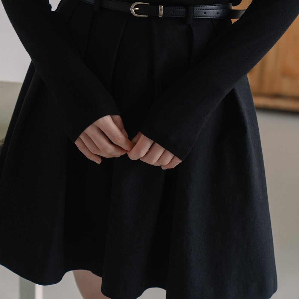 Belt Pleats Skirt - Black