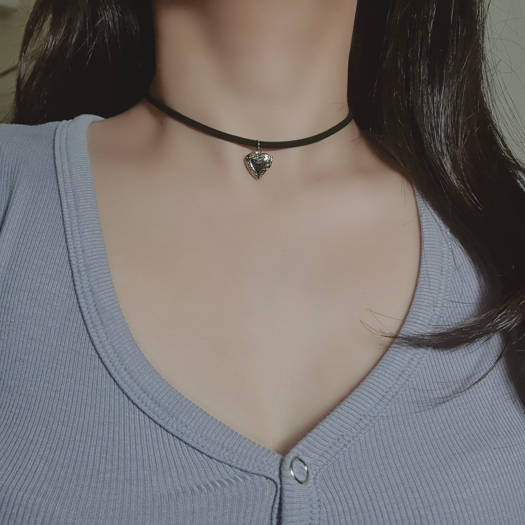 Vintage Heart Locket Choker Necklace - Silver ver.