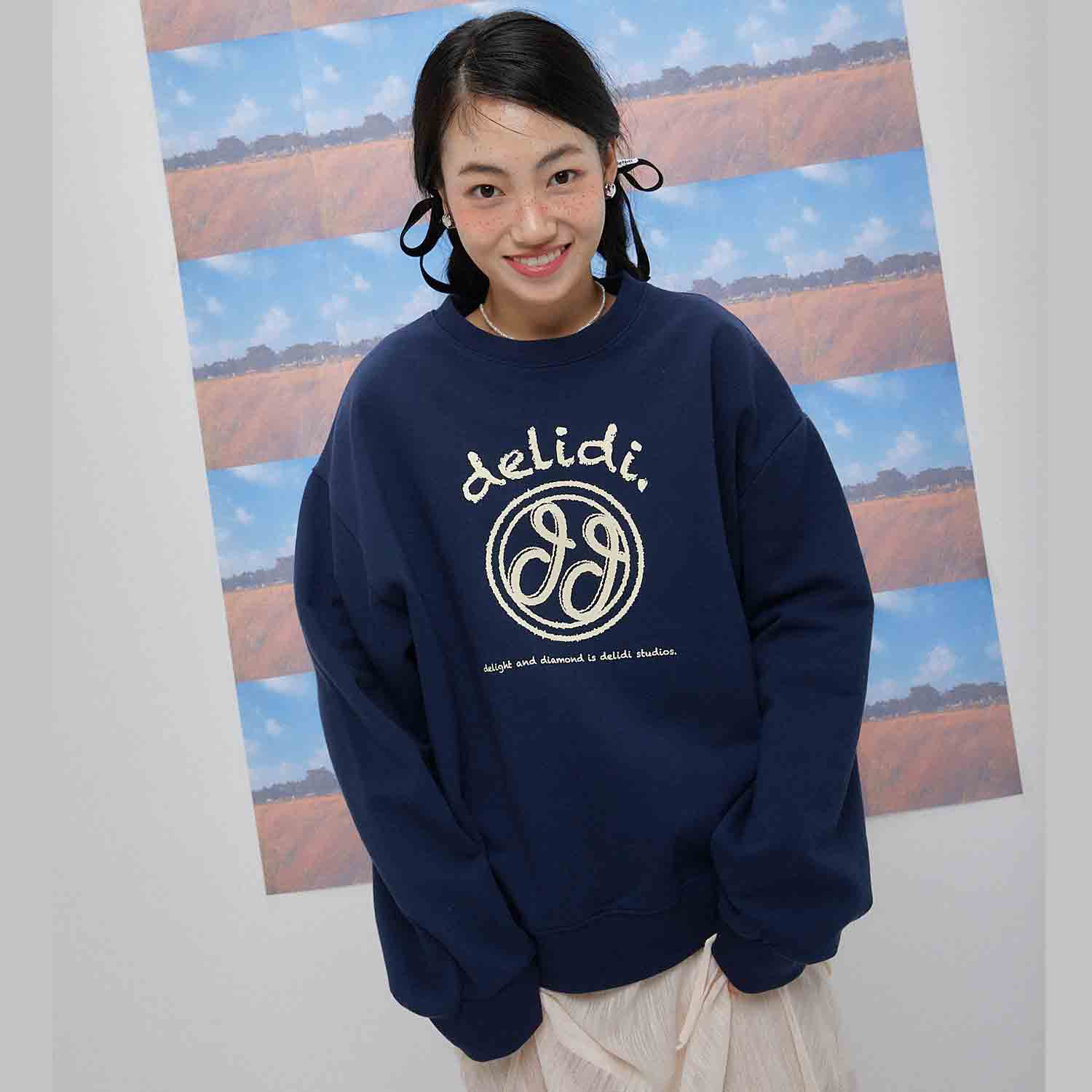 Cheerful logo sweat shirt