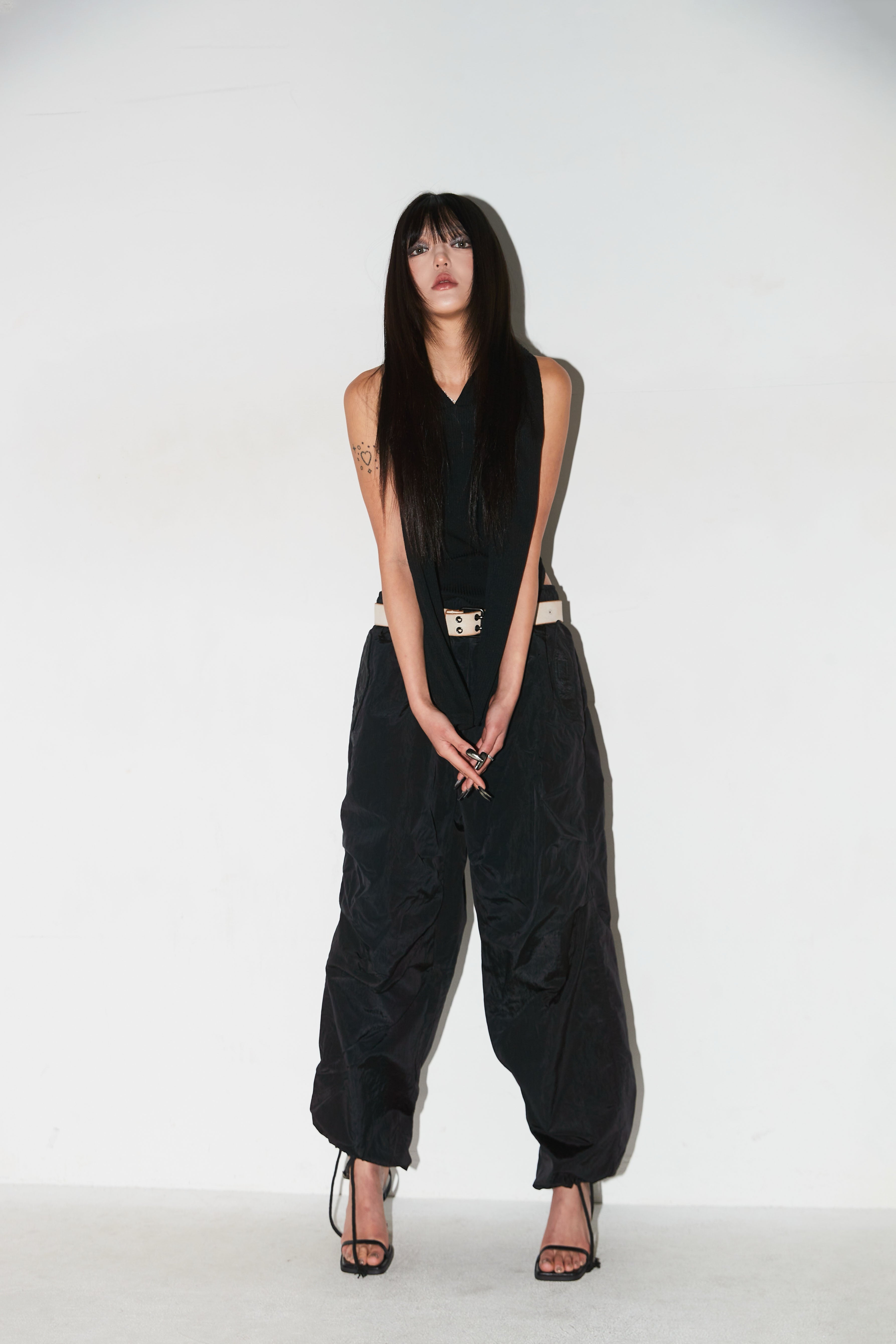 06. PARACHUTE PANTS BLACK