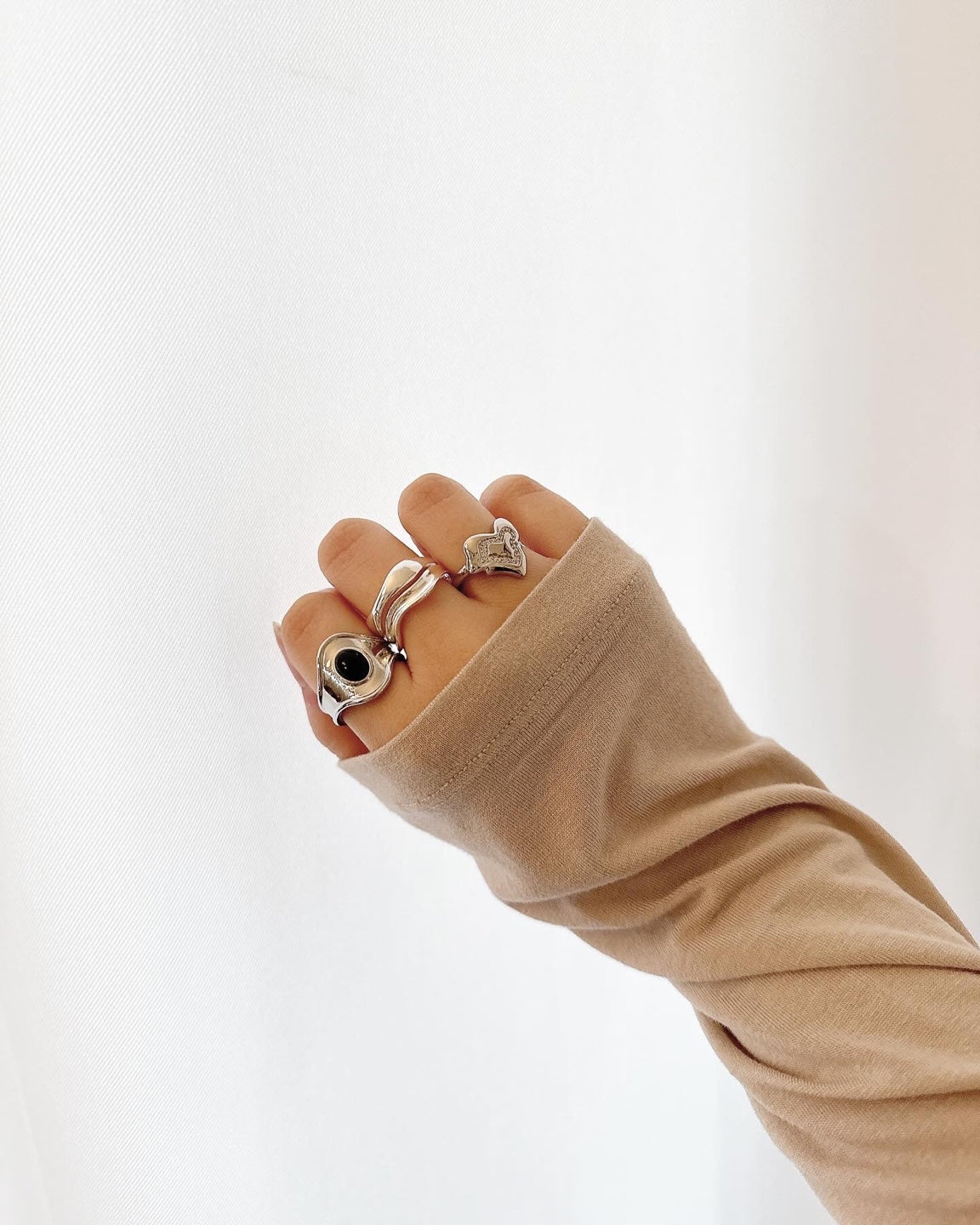 [KARD Jiwoo] Two chain layered wave ring