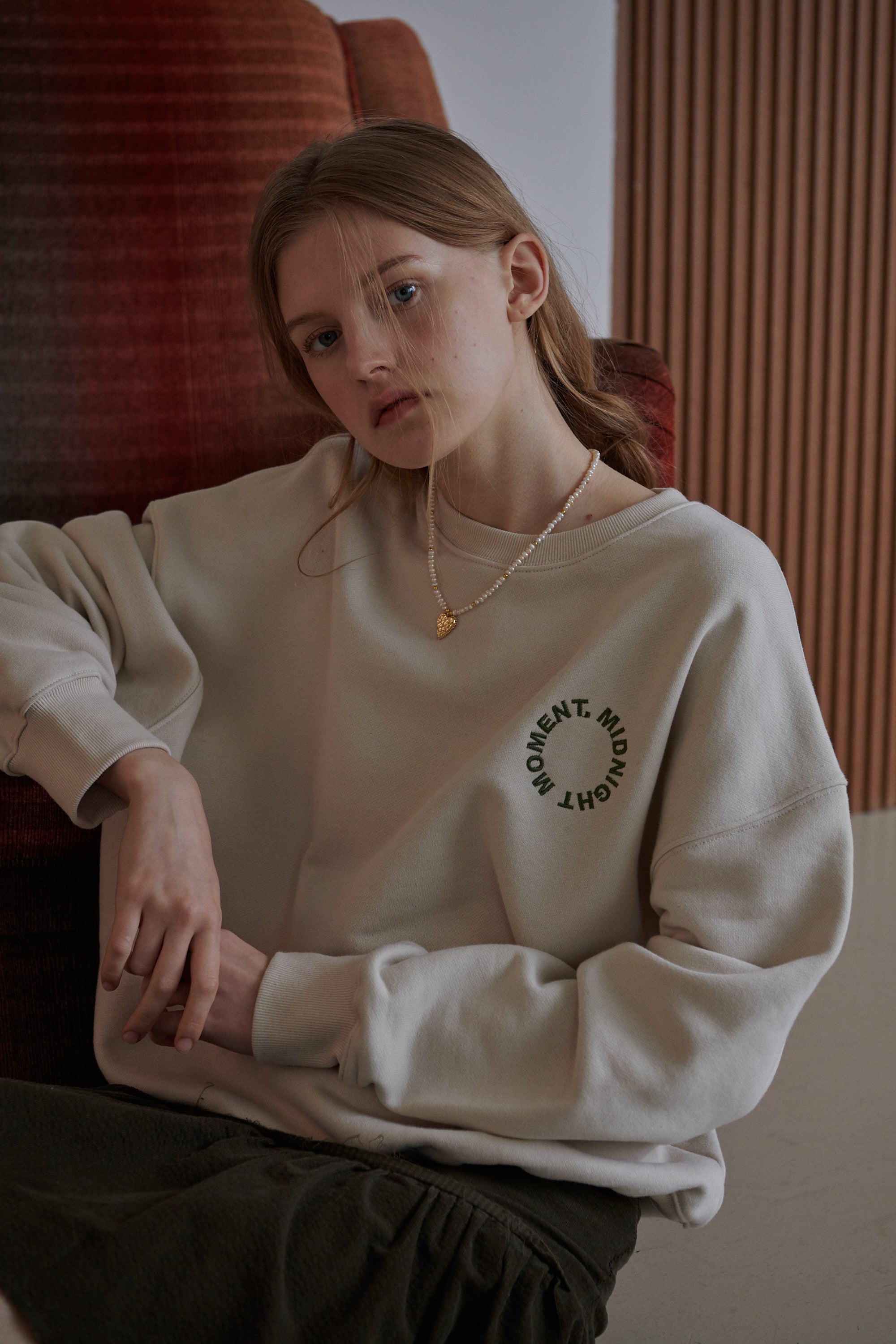 round logo sweat shirt - light beige