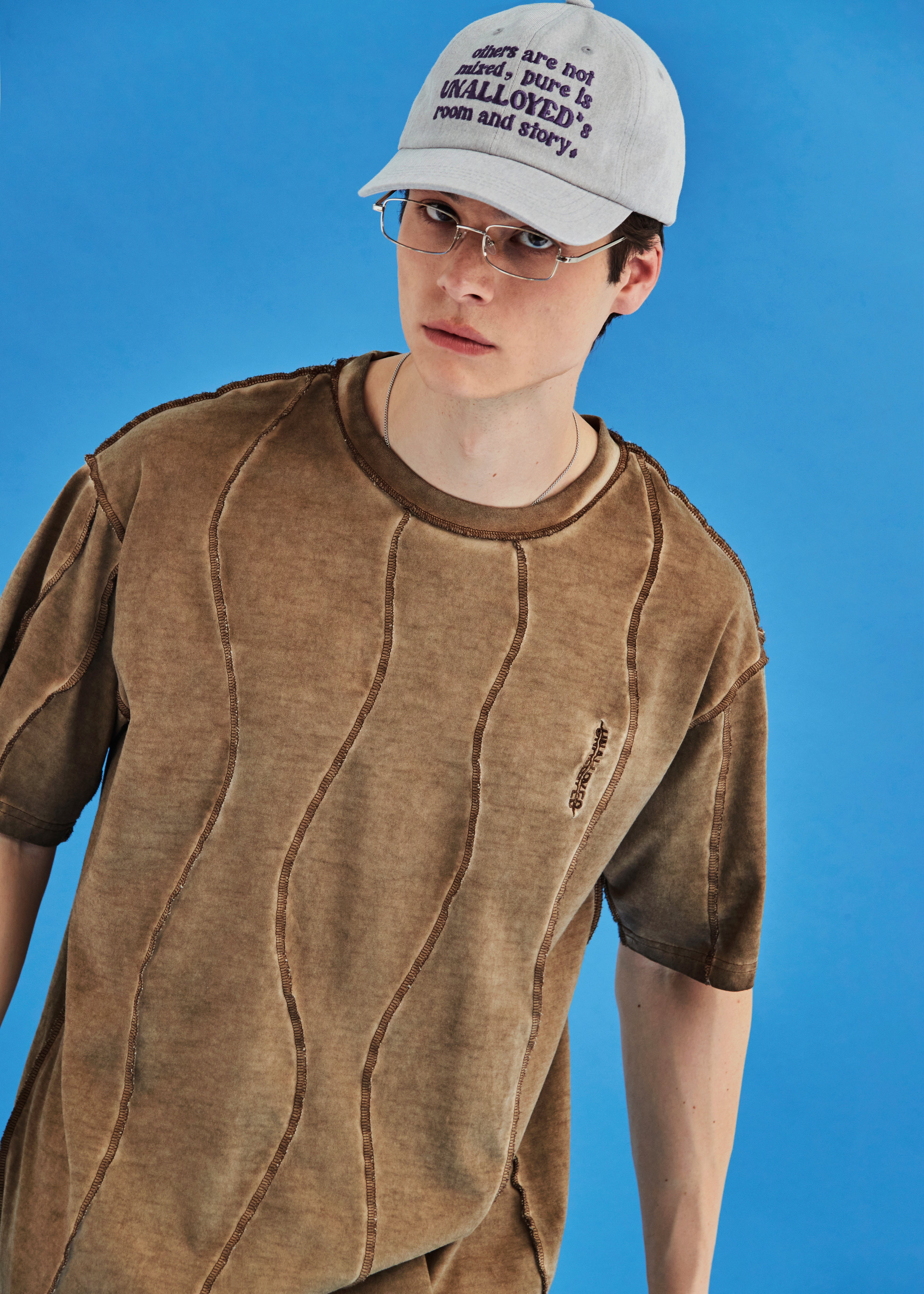 DYED WAVE OVERLOCK T SHIRT / BEIGE