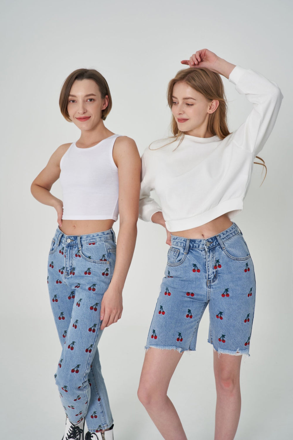 STRAIGHT FIT CHERRY EMBROIDERY CROPPED DENIM PANTS [6811]