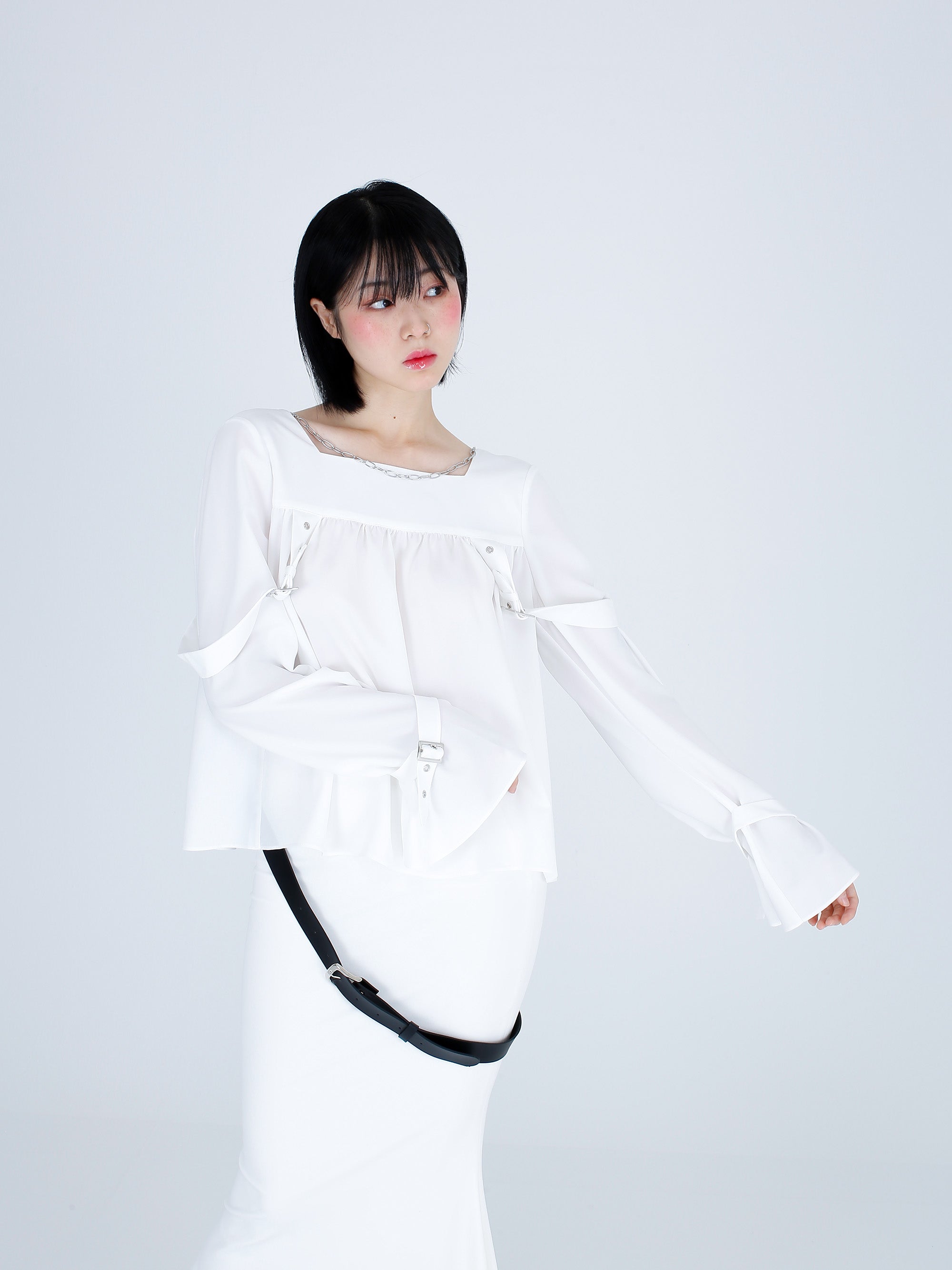 ストラップブラウス / Strap Blouse (Cream)