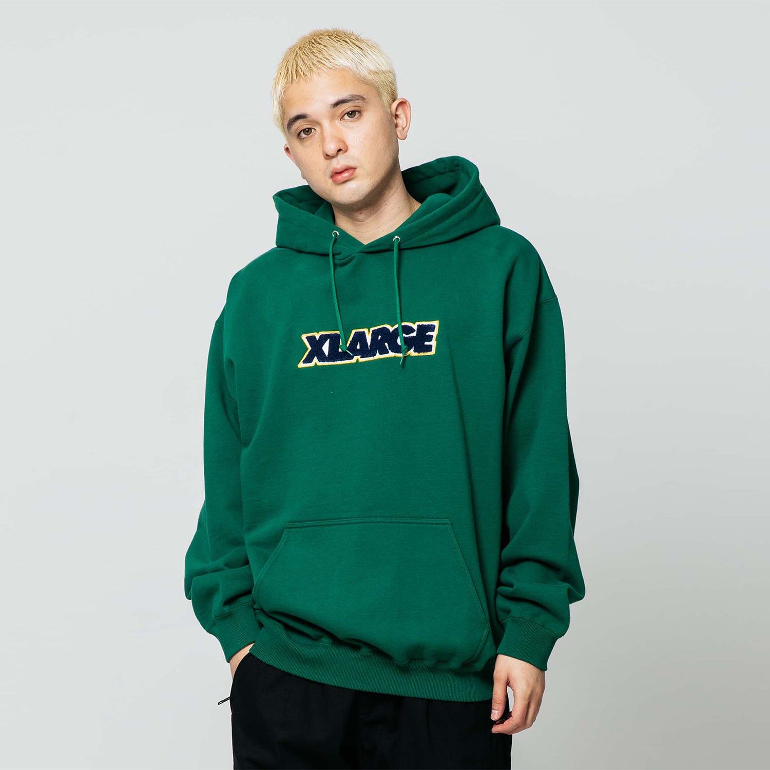 TWO TONE STANDARD LOGO PULLOVER HOODED SWEAT