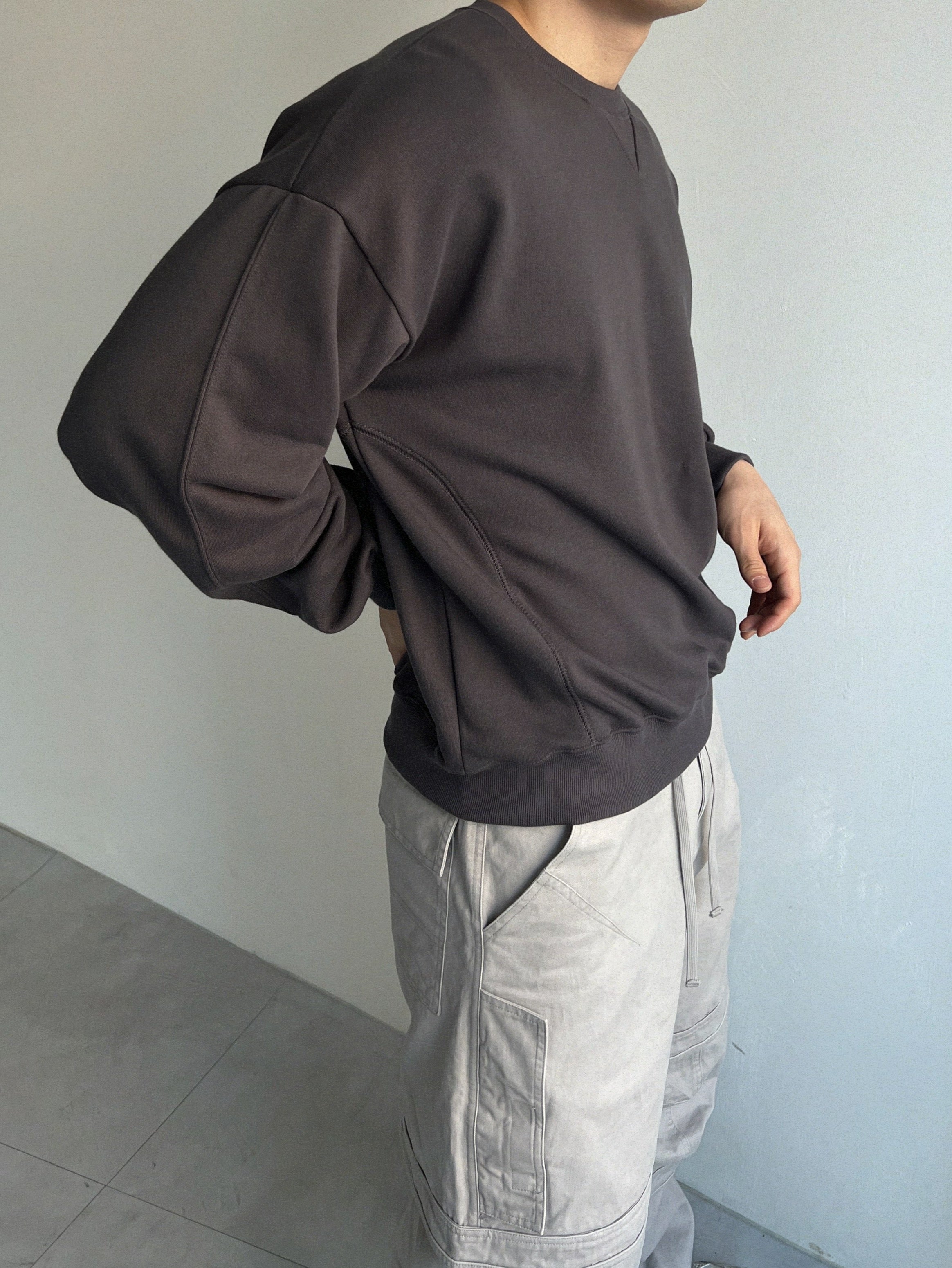 Side cutting loose fit sweatshirt(3colors)