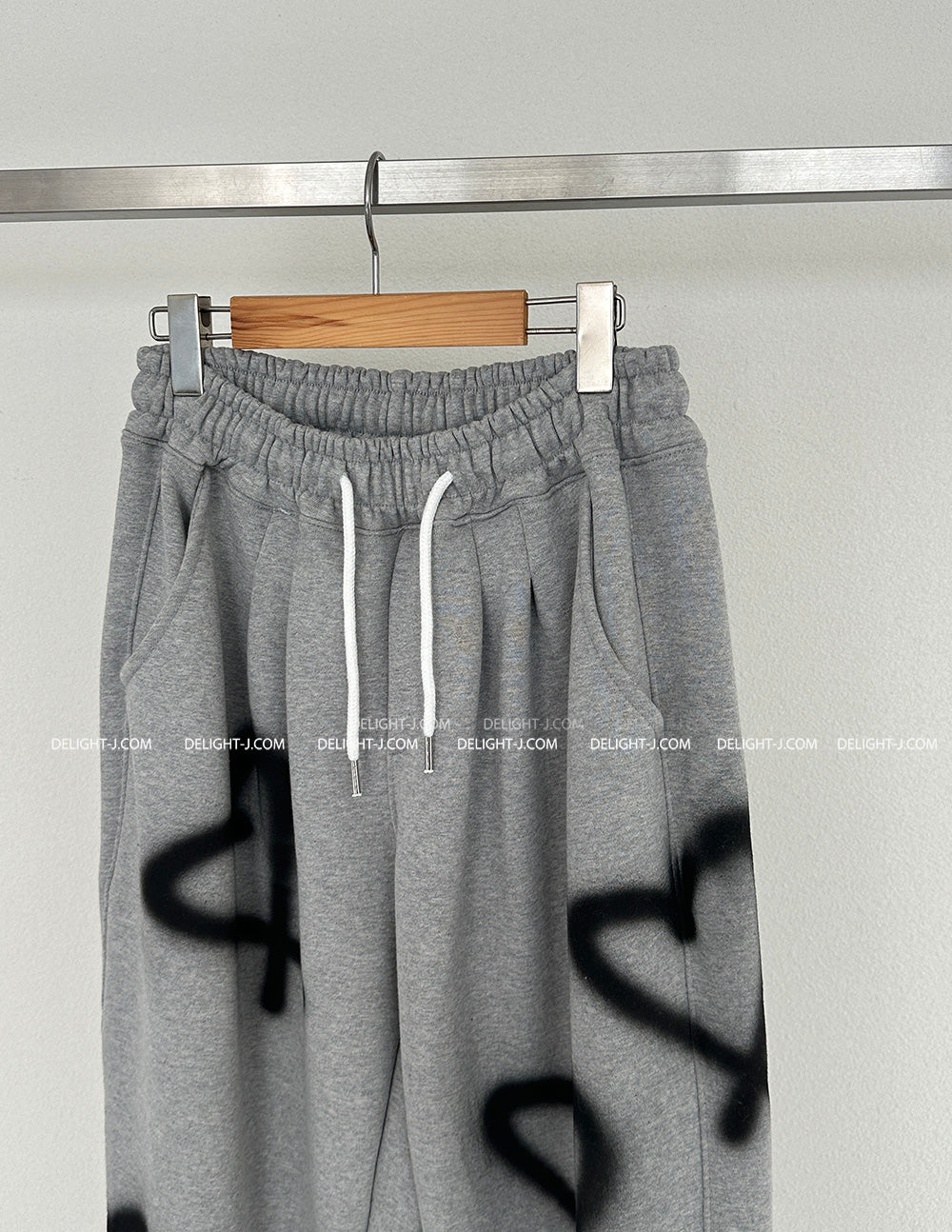 [UNISEX] Heart String Wide Jogger Pants