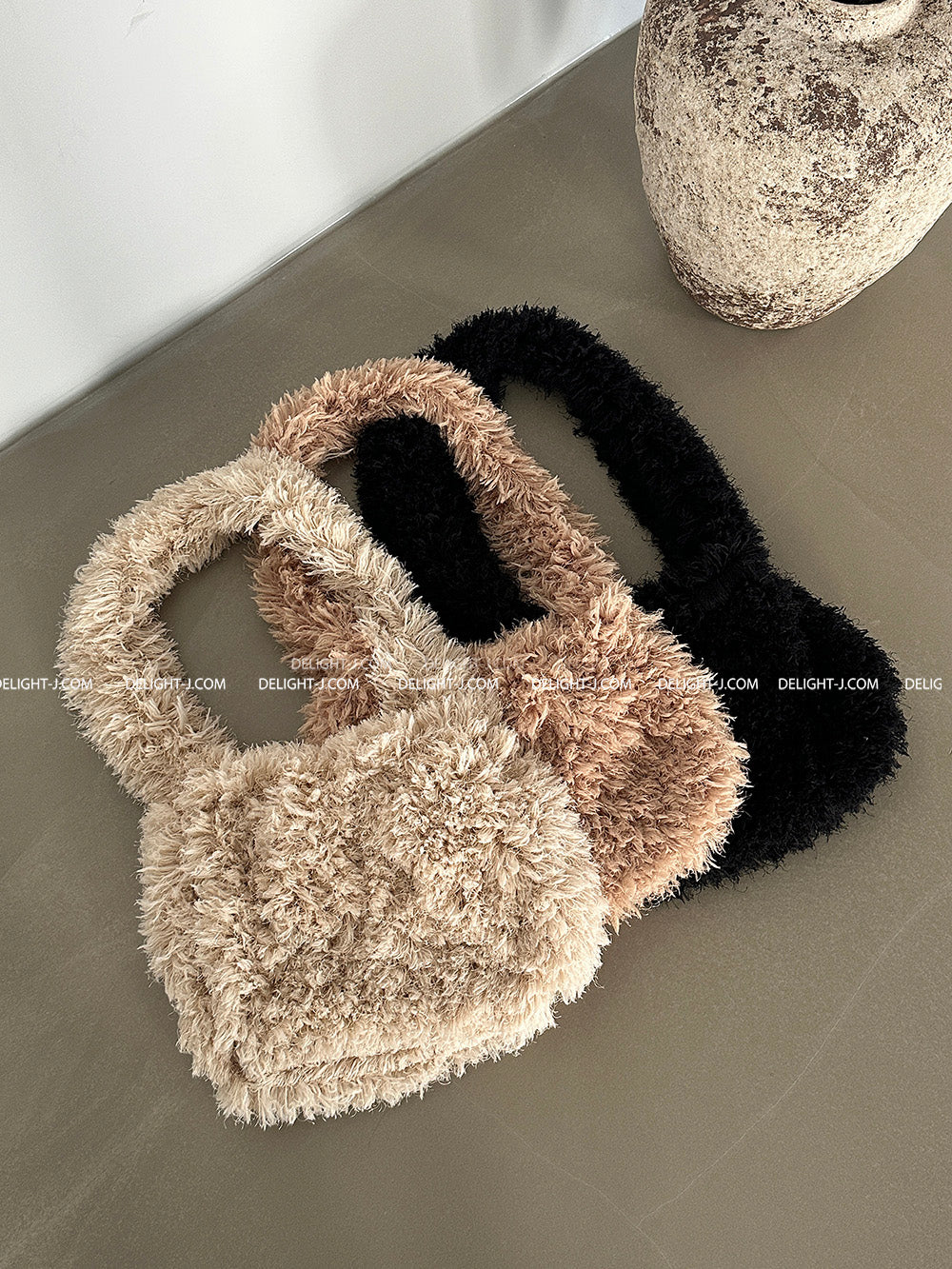 Bulberry Fluffy Shoulder Bag