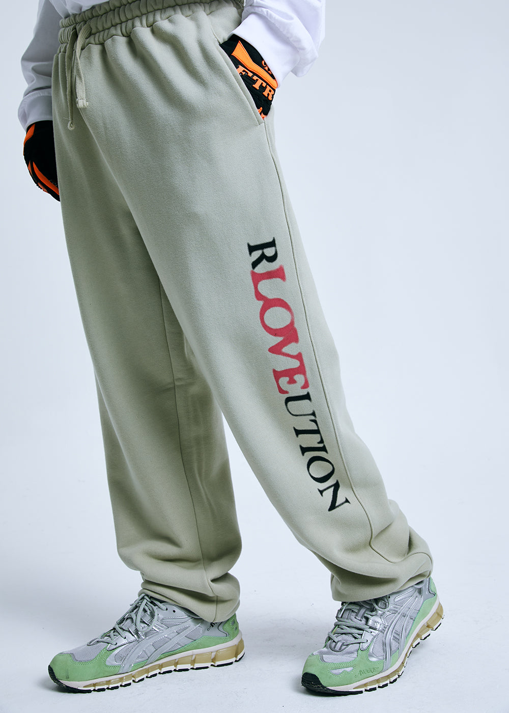 RLOVEUTION SWEAT PANTS _GREEN