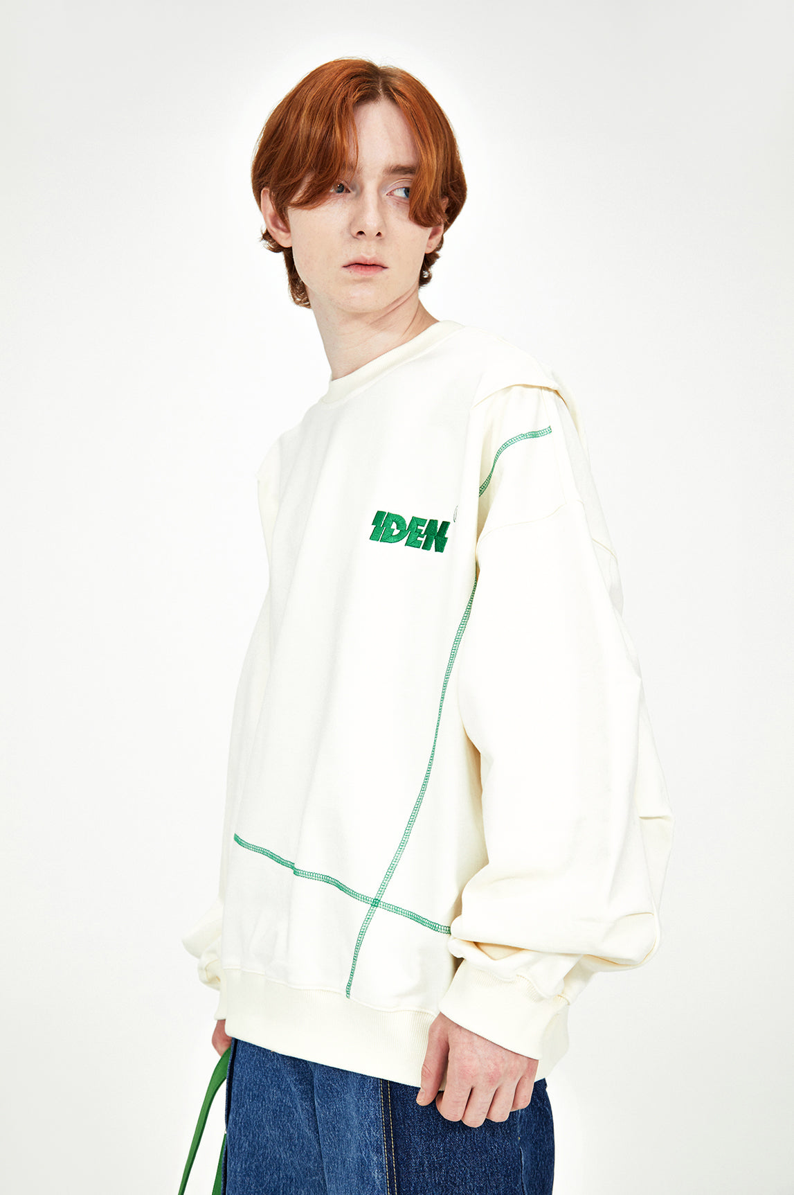 IDEN needlepoint sweatshirts (Cream)