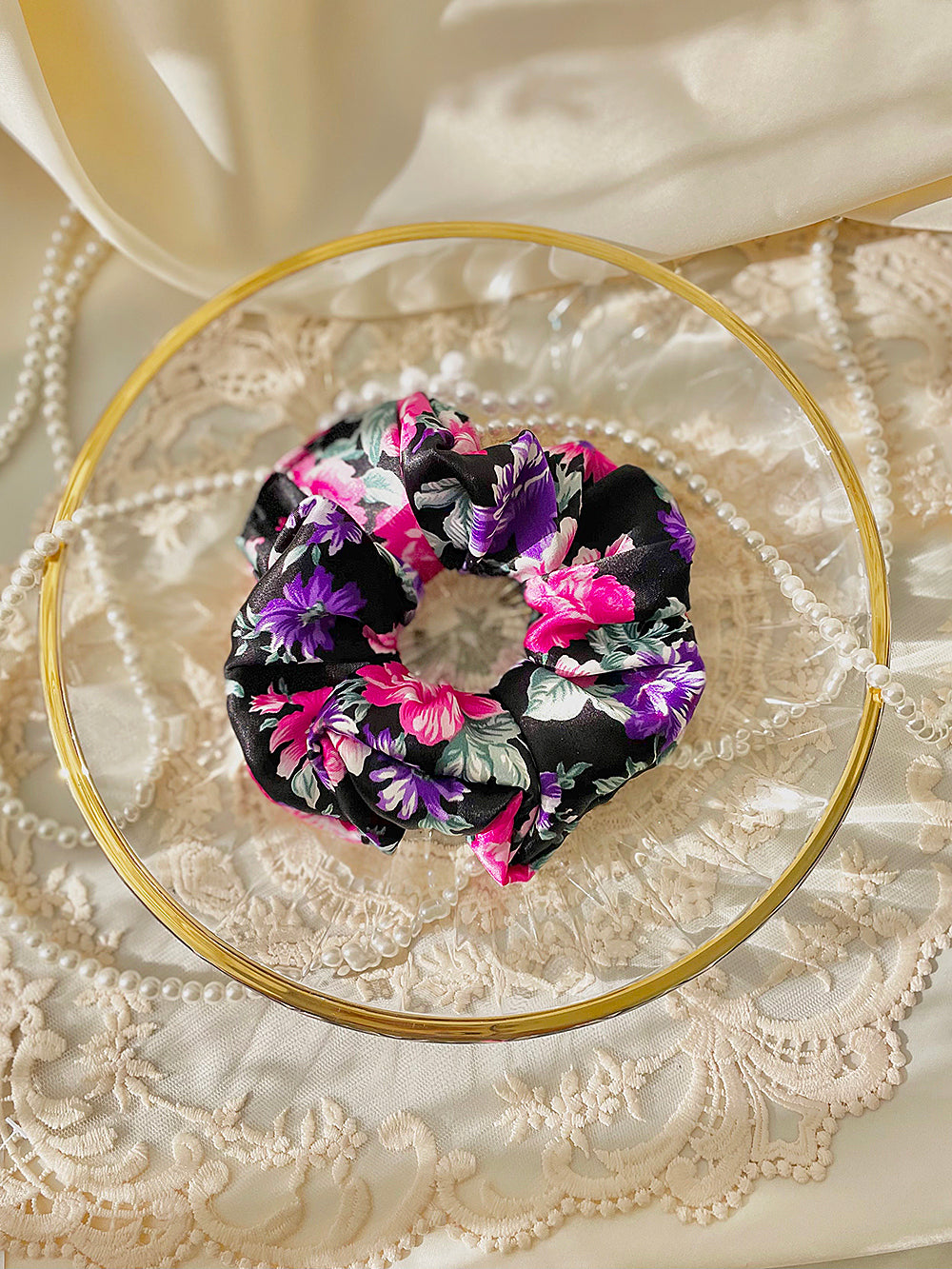 Roselyn Printing Satin Hair Scrunchie (3color)