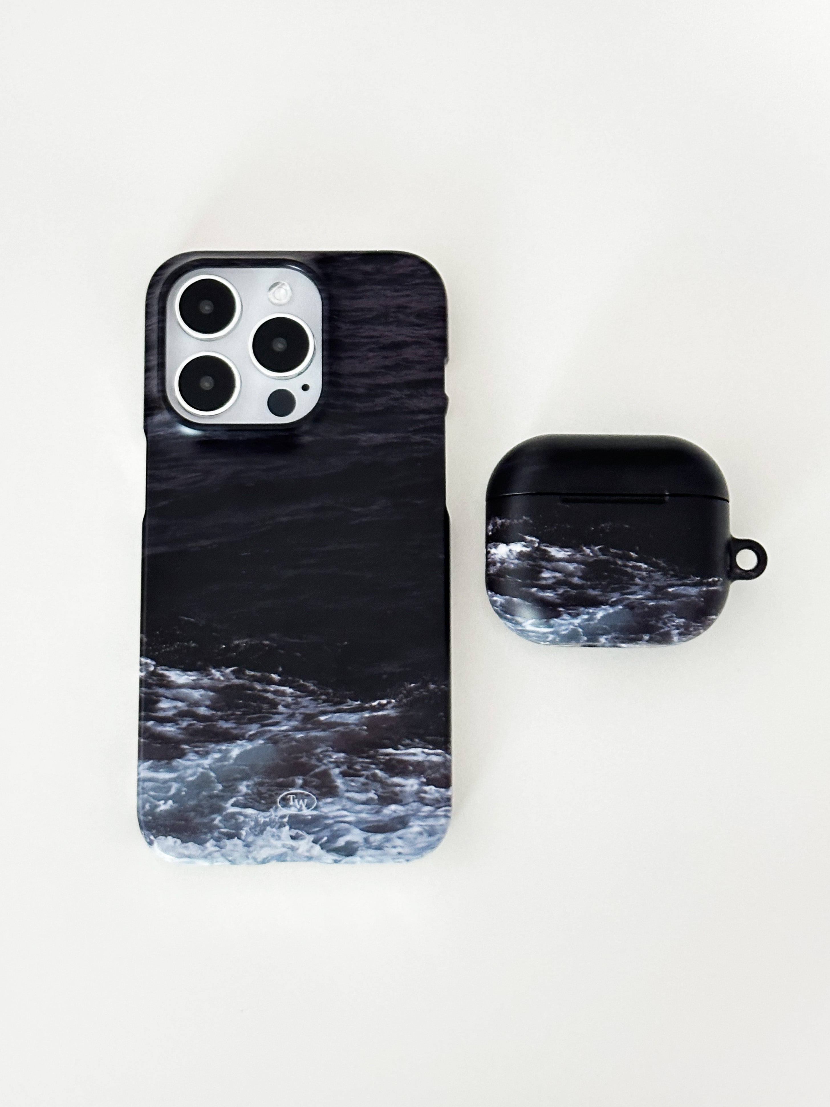 calm Airpods case