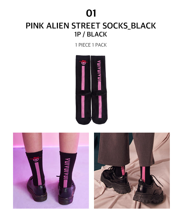 PINK ALIEN STREET SOCKS_BLACK