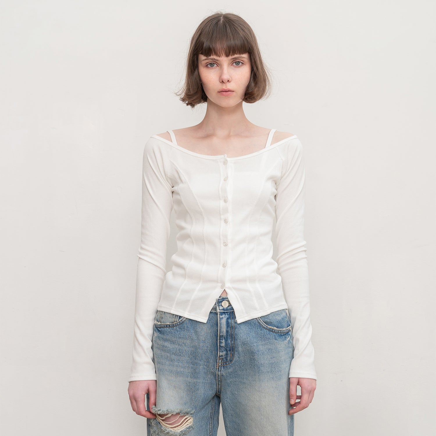 CARDIGAN & SLEEVELESS (WHITE)