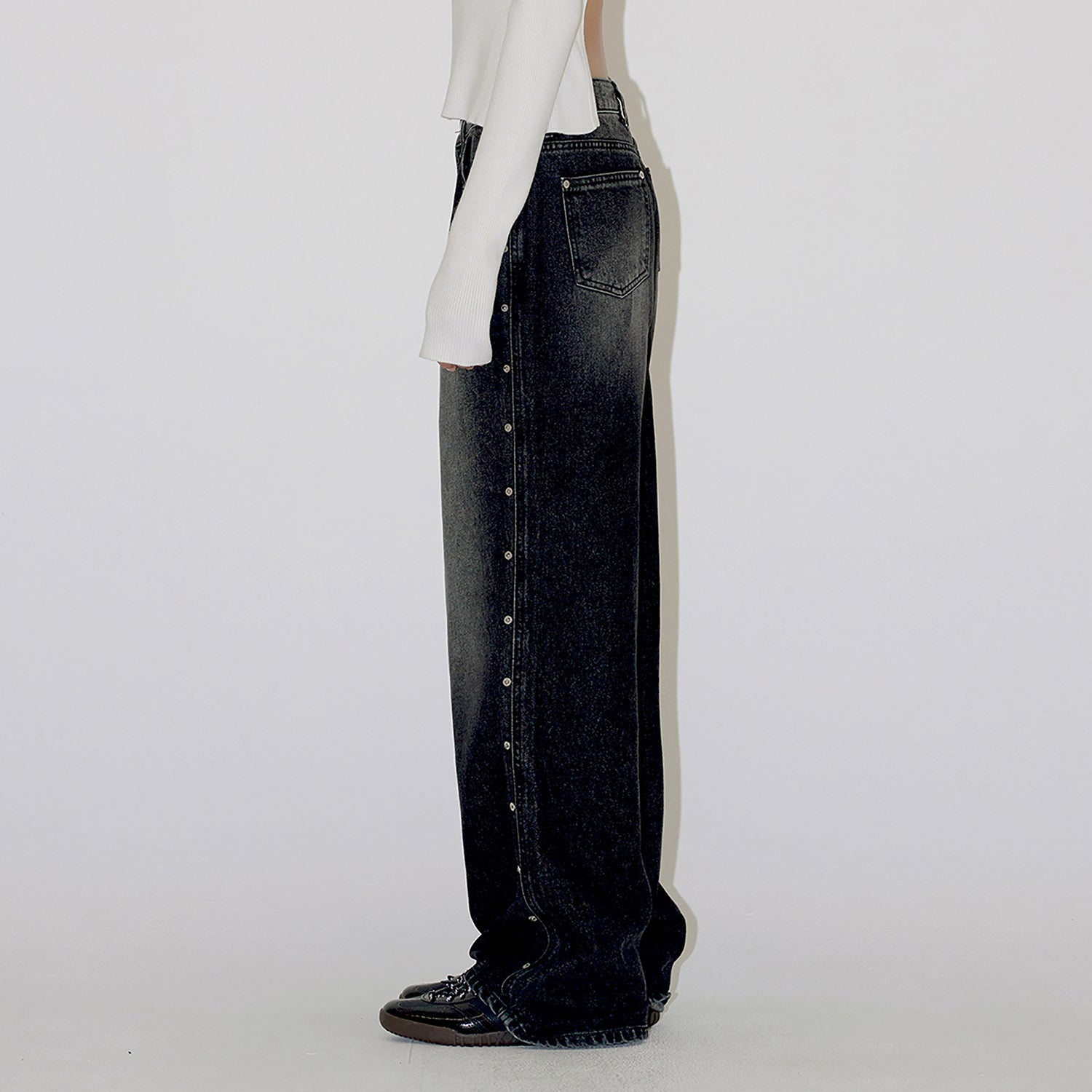 SIDE FASTEN DENIM PANTS (black)