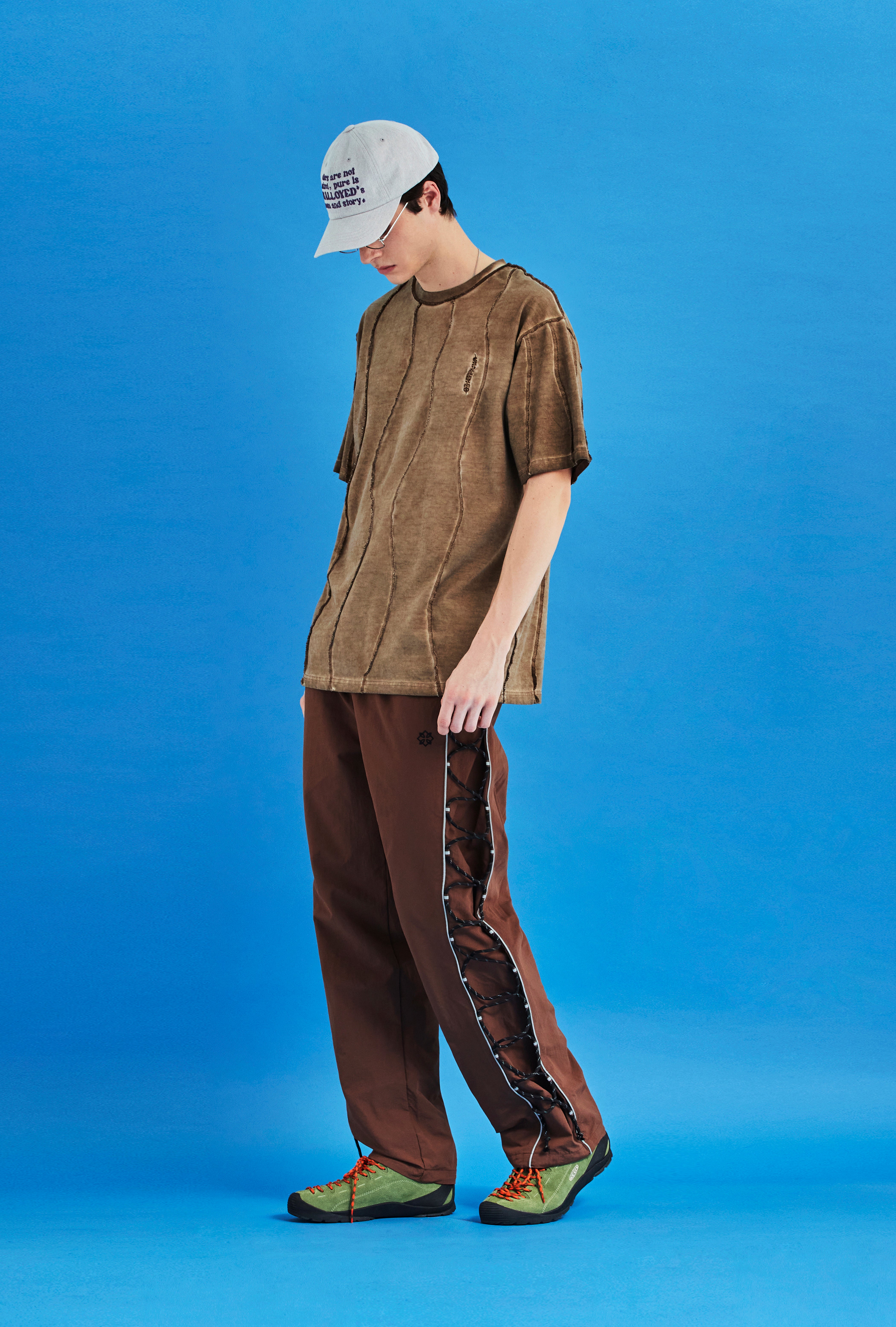 DYED WAVE OVERLOCK T SHIRT / BEIGE