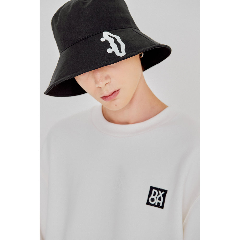 SMILE BUCKET HAT