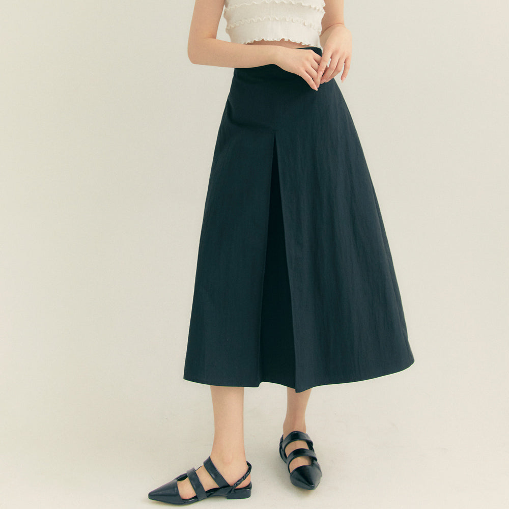 Cotton Pleats A-Line Long Skirt (Black)